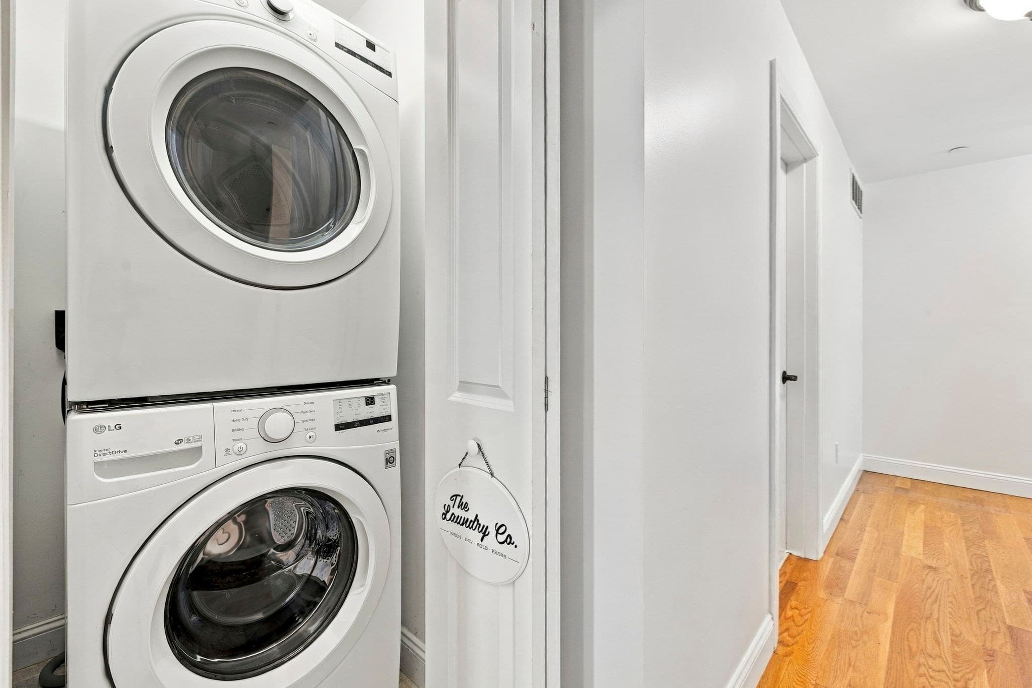 Condominium at 160 Green Street # 1, Melrose MA 02176, Melrose, photo 16 of 20