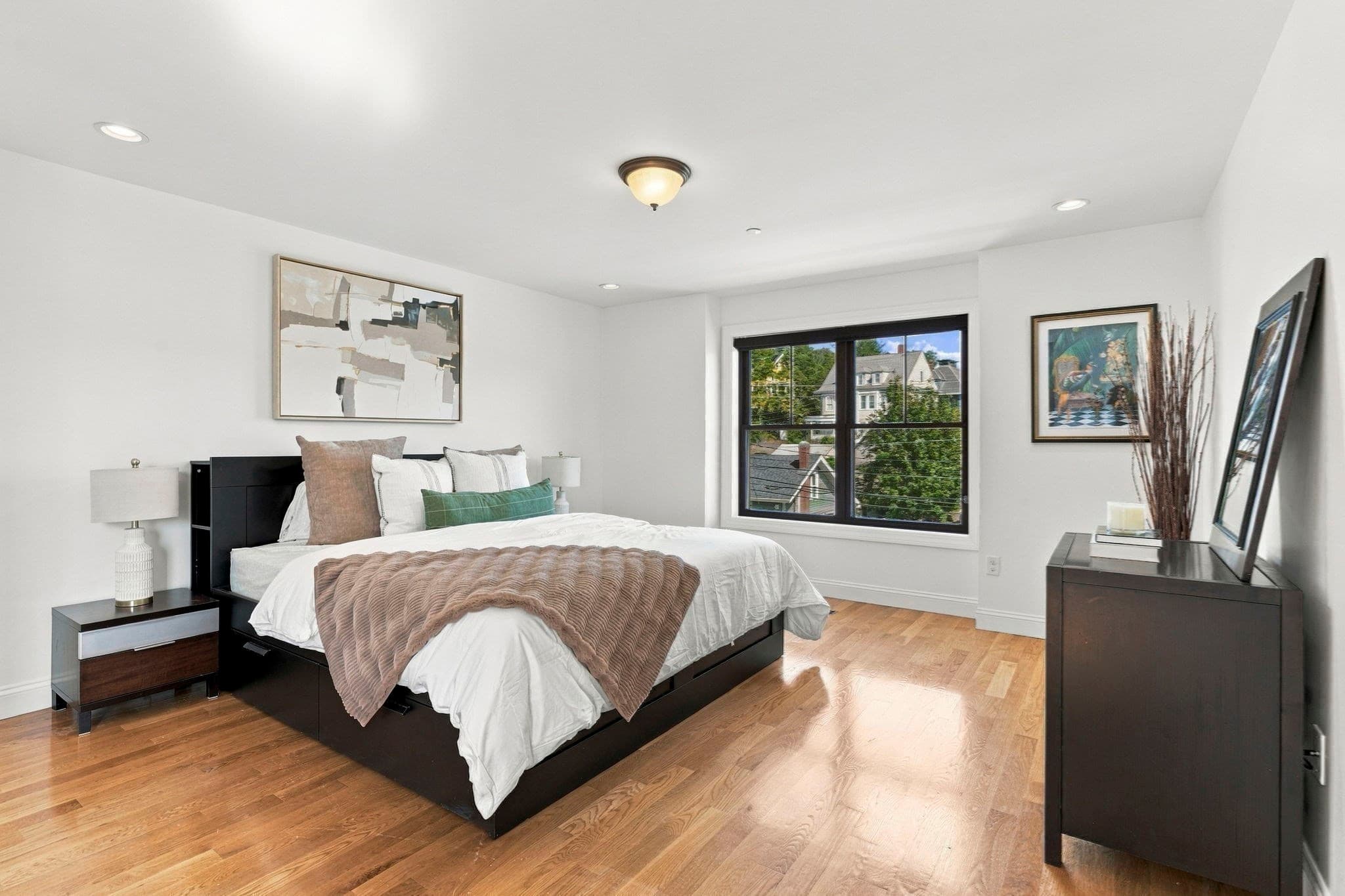 Condominium at 160 Green Street # 1, Melrose MA 02176, Melrose, photo 9 of 20