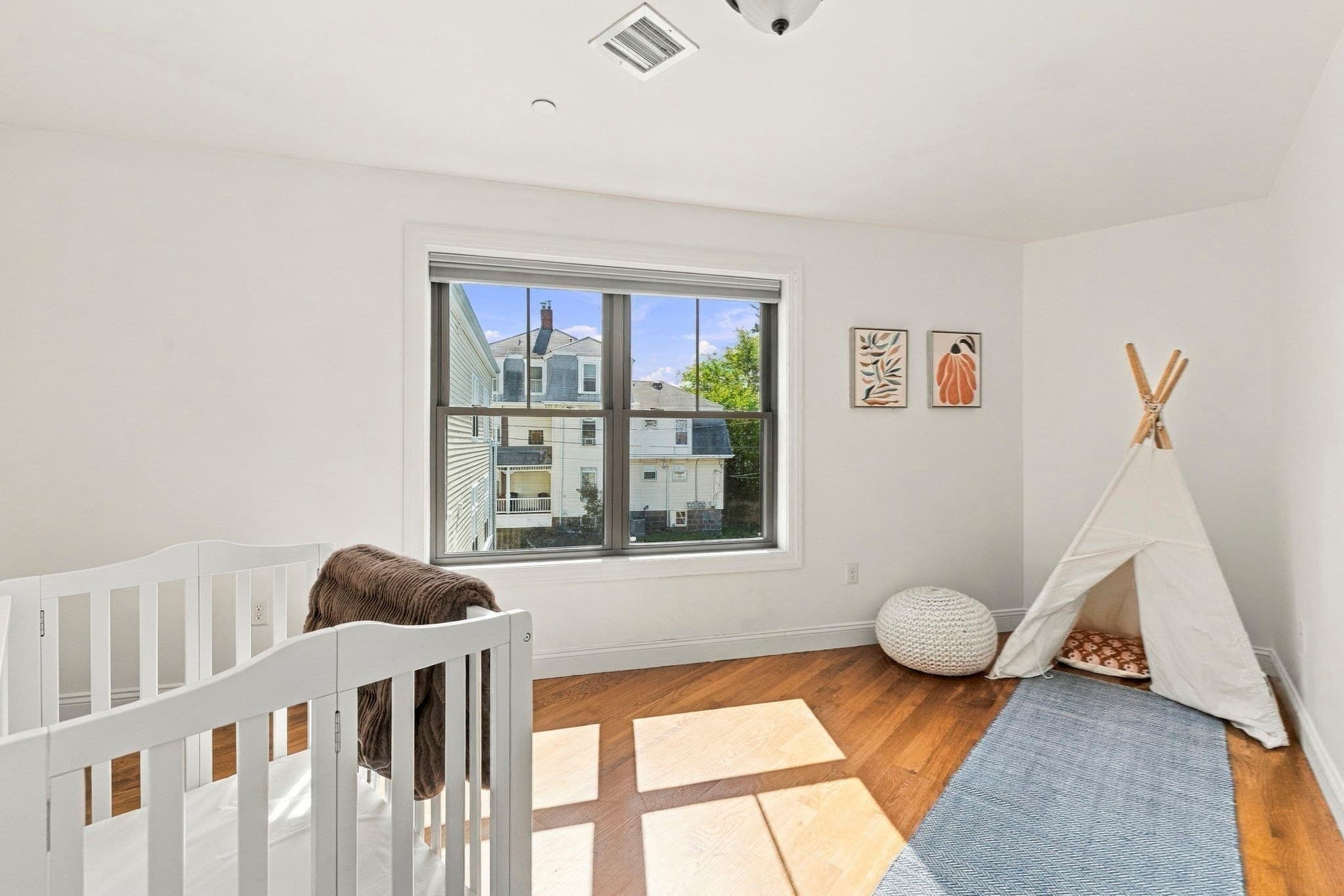 Condominium at 160 Green Street # 1, Melrose MA 02176, Melrose, photo 14 of 20