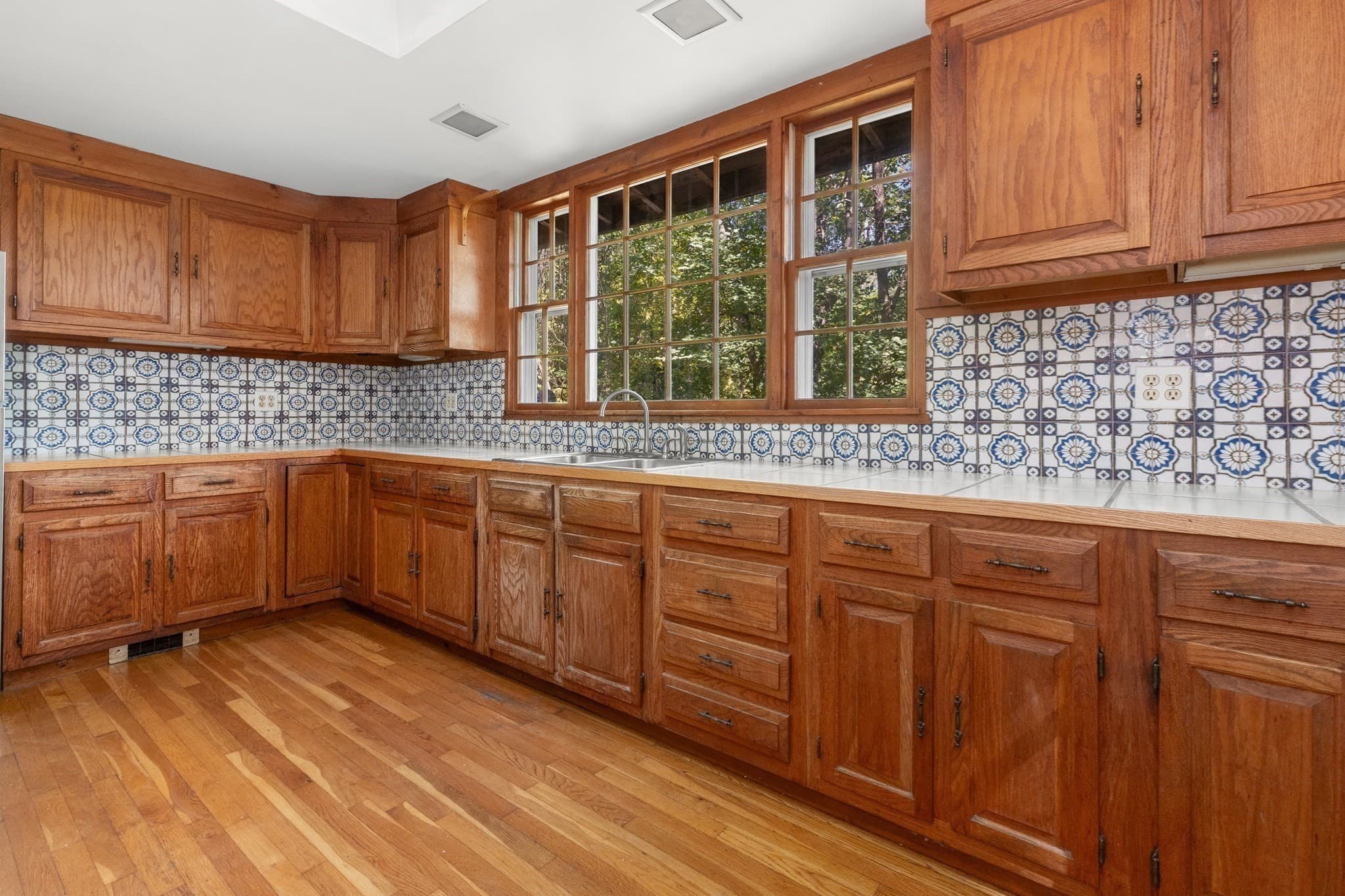 Single Family Residence at 48 East Street, Georgetown MA 01983, Georgetown, photo 14 of 42