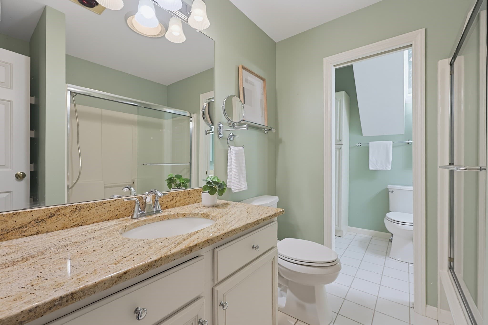 Condominium at 85 Hammond Pl # 85, Woburn MA 01801, Woburn, photo 23 of 35
