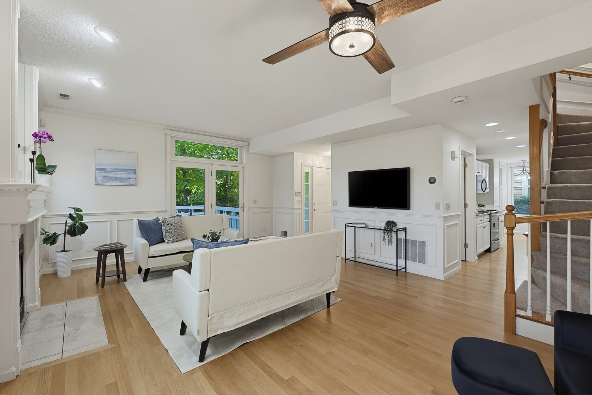 Condominium at 85 Hammond Pl # 85, Woburn MA 01801, Woburn, photo 17 of 35