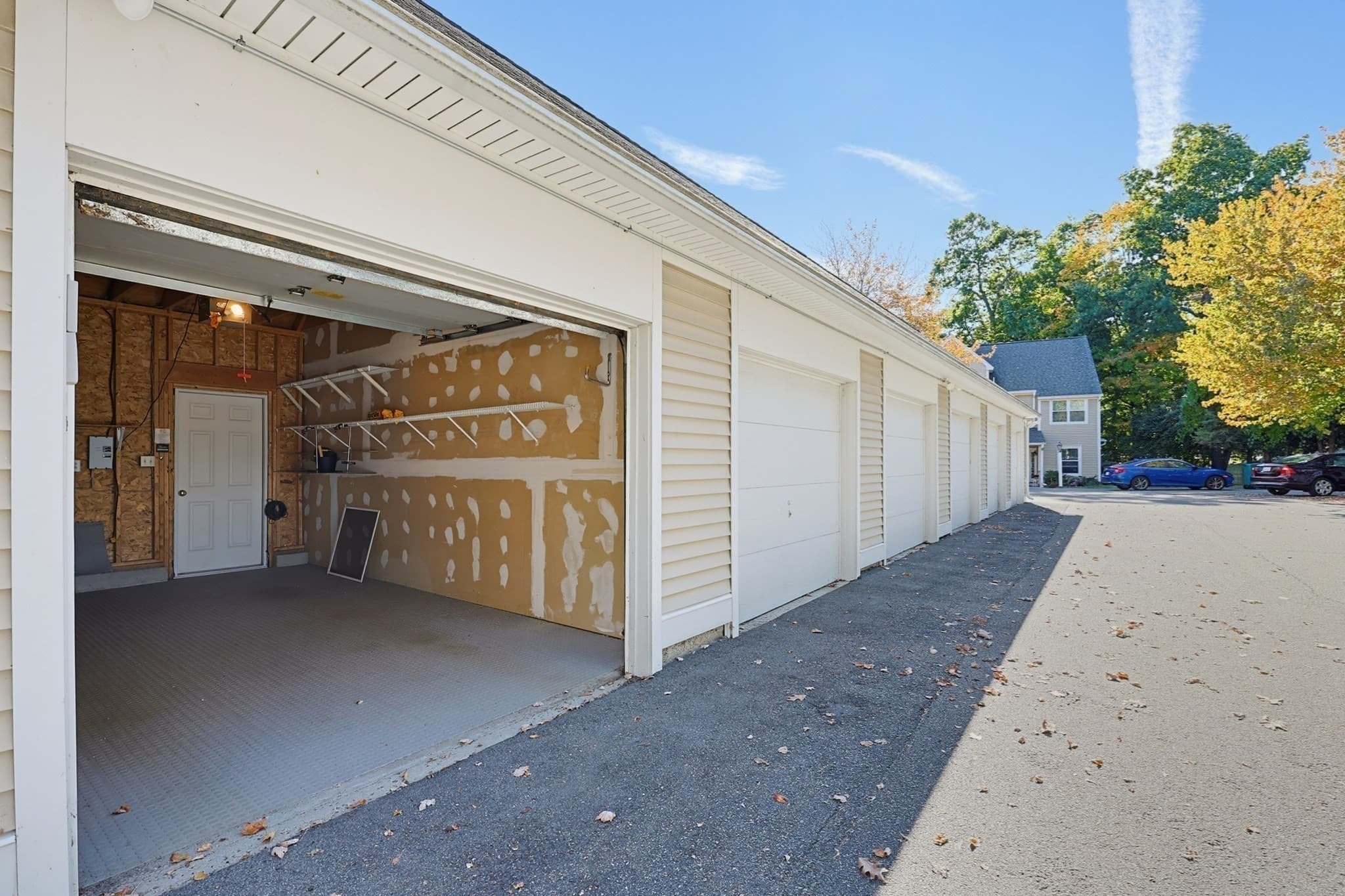 Condominium at 85 Hammond Pl # 85, Woburn MA 01801, Woburn, photo 32 of 35