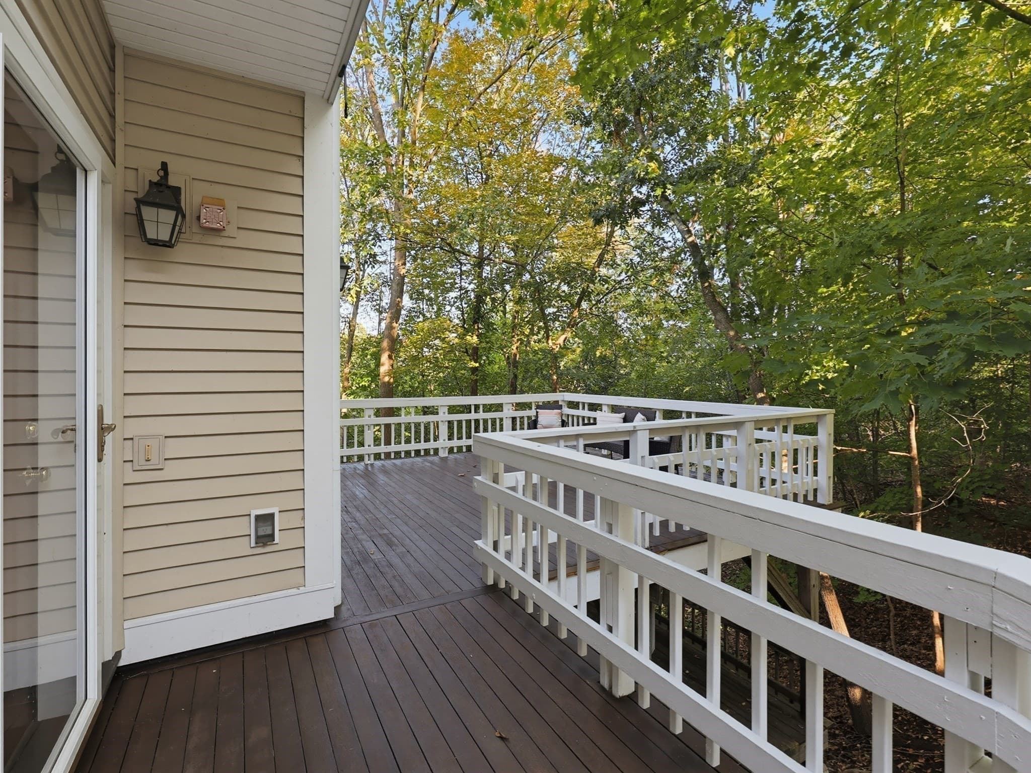Condominium at 85 Hammond Pl # 85, Woburn MA 01801, Woburn, photo 30 of 35