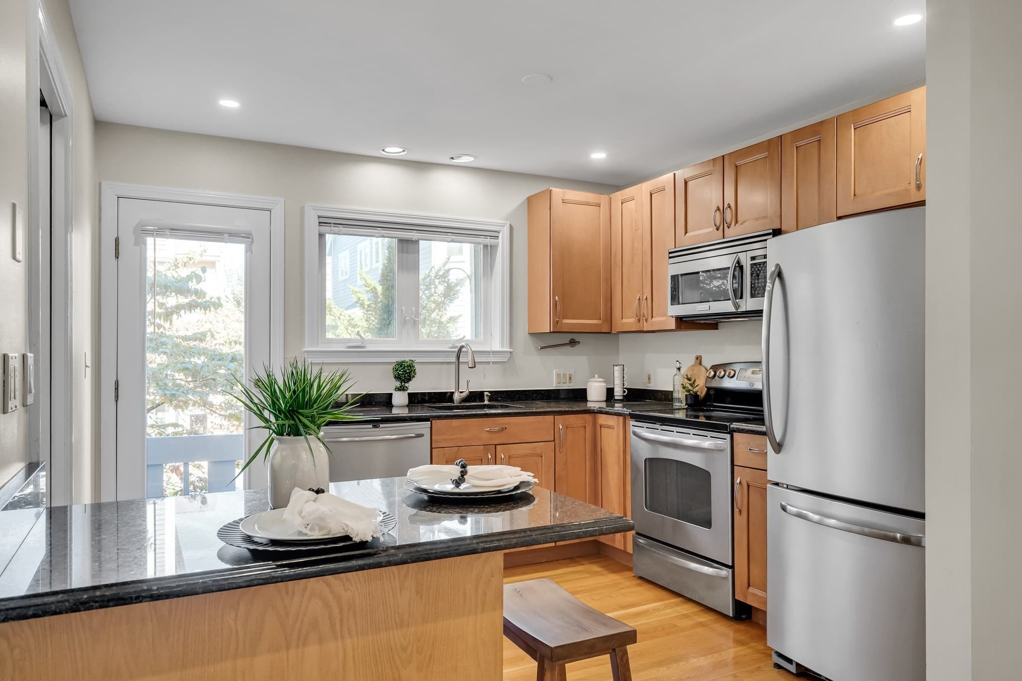 Condominium at 27 Lopez St # 2, Cambridge MA 02139, Cambridge, photo 13 of 41