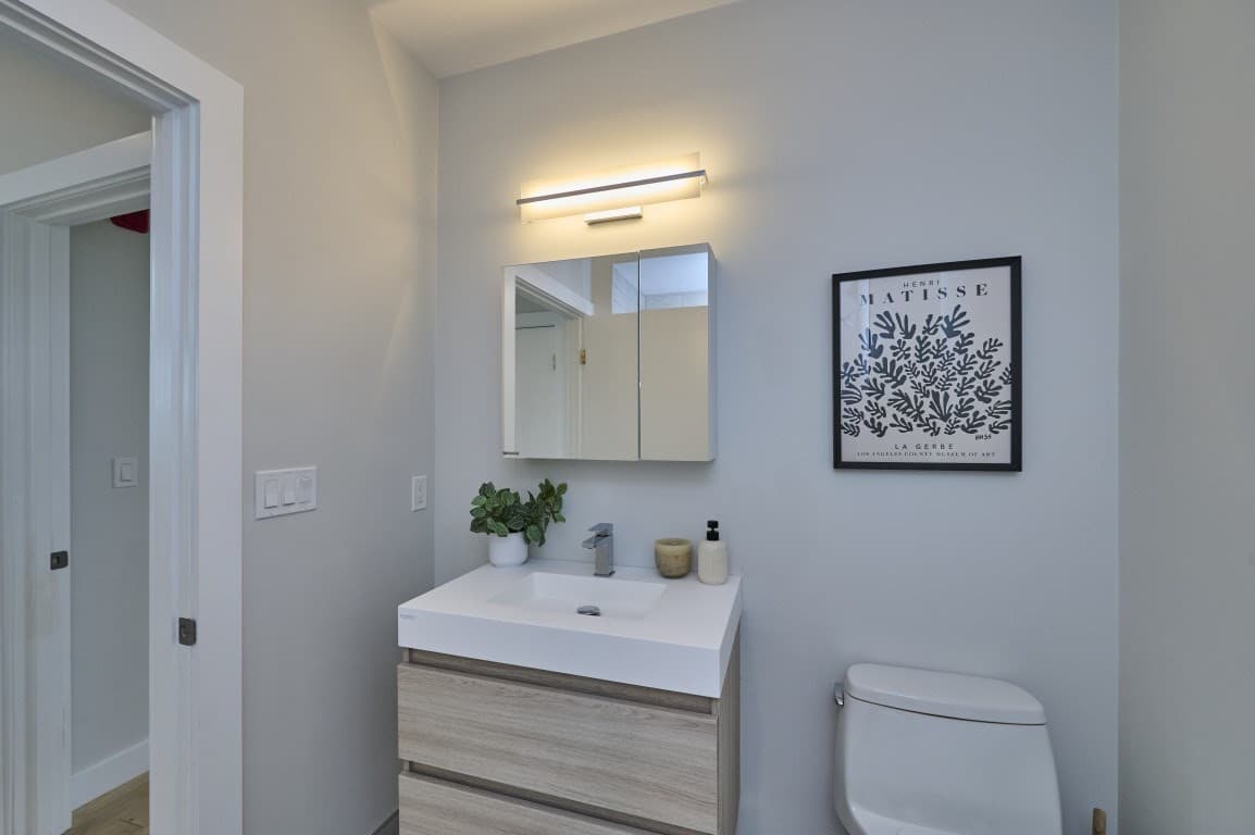 Condominium at 471 Somerville Ave # 3, Somerville MA 02143, Somerville, photo 13 of 32