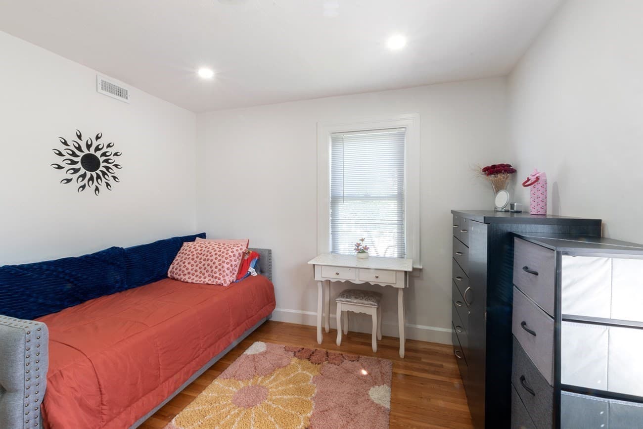 Single Family Residence at 16 Thayer Street, Worcester MA 01603, Worcester, photo 13 of 39