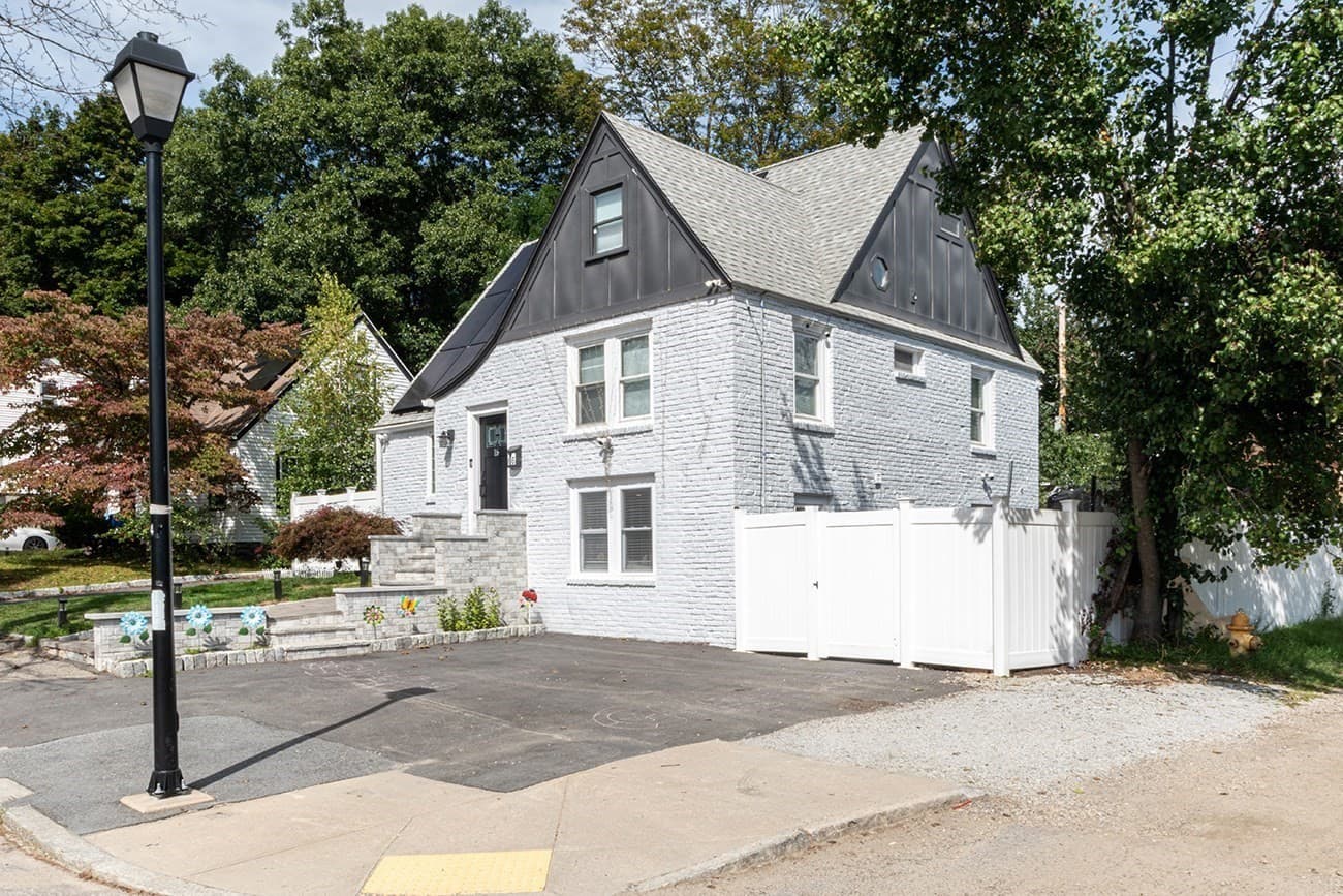 Single Family Residence at 16 Thayer Street, Worcester MA 01603, Worcester, photo 35 of 39