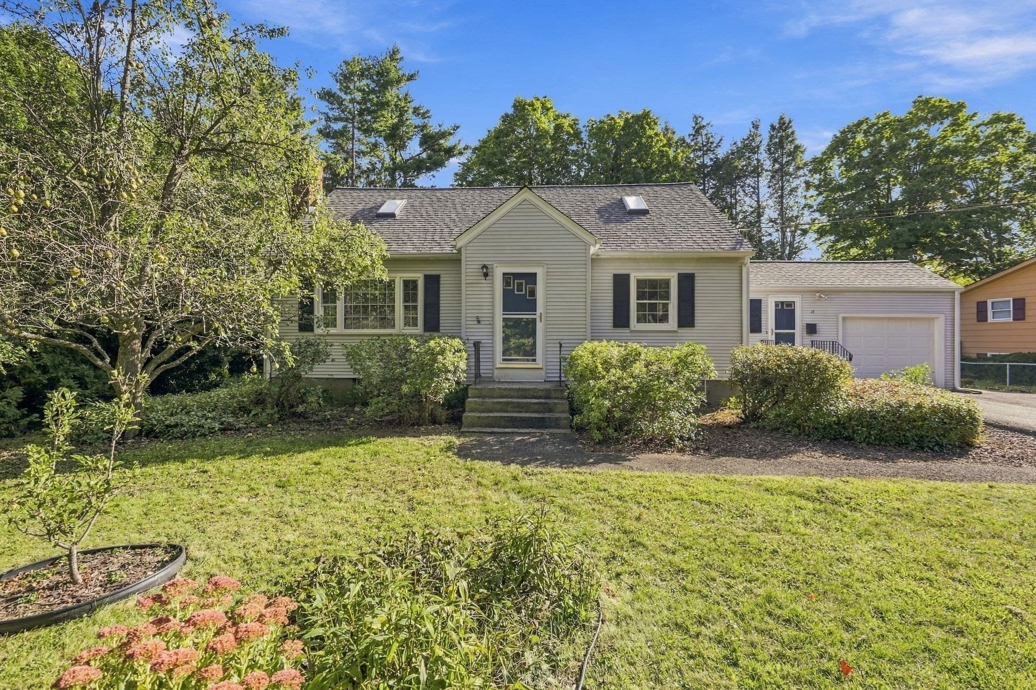 Single Family Residence at 13 Chileab Rd, South Hadley MA 01075, South Hadley, photo 2 of 39