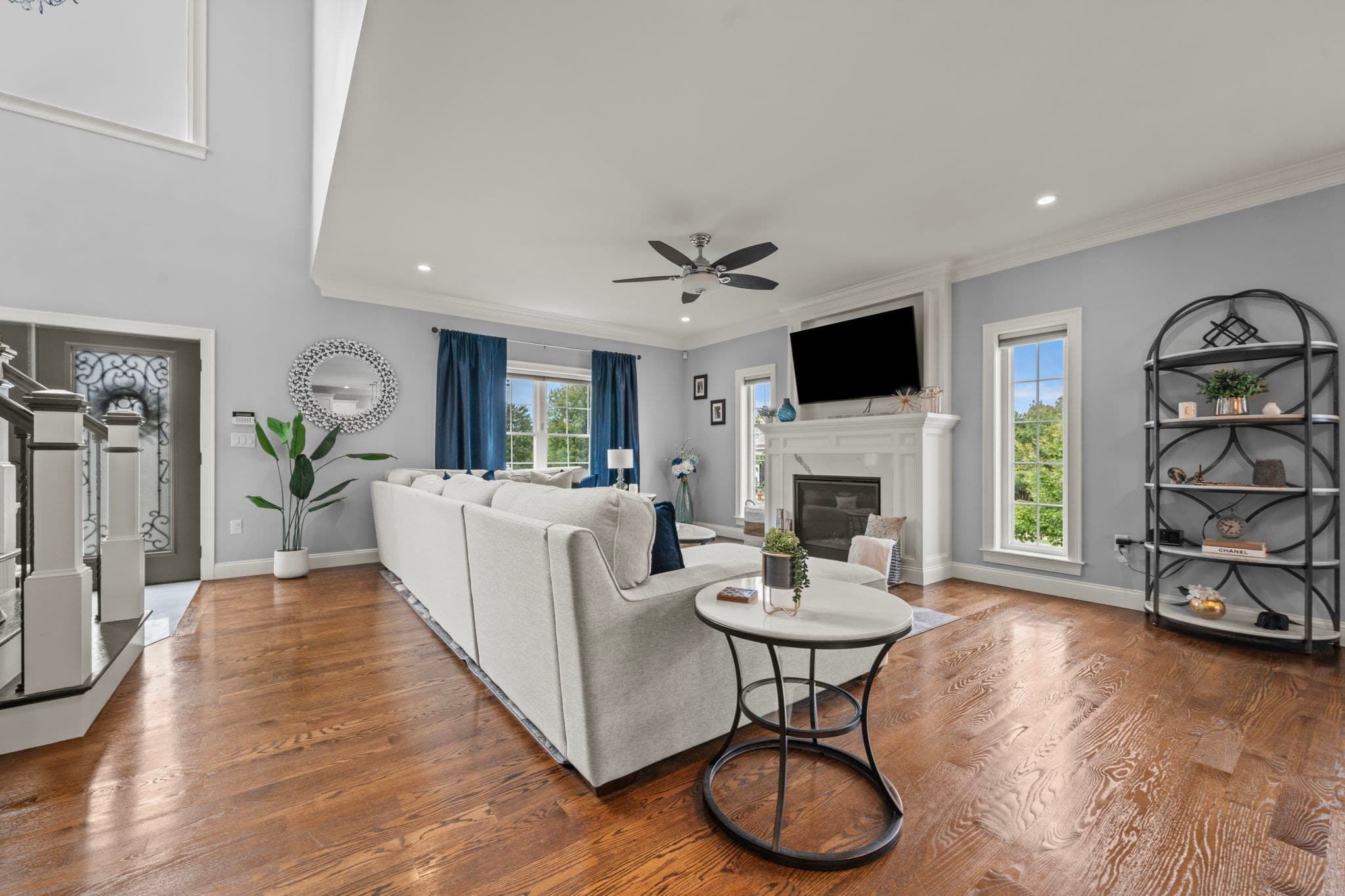 Single Family Residence at 2 Oneil Way, Saugus MA 01906, Saugus, photo 8 of 41