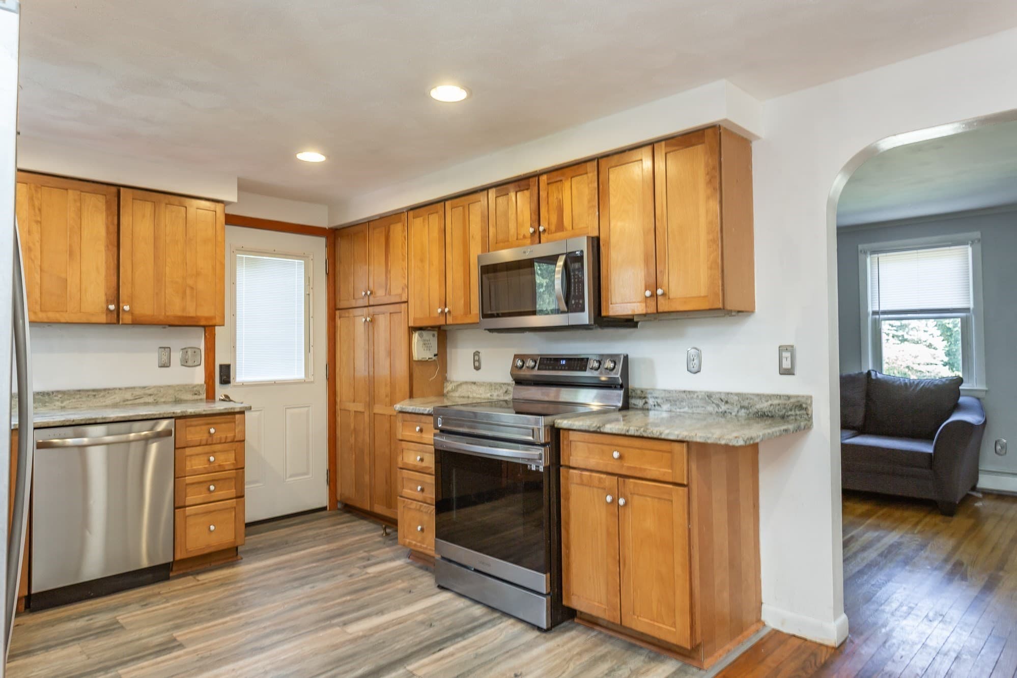 Single Family Residence at 359 Pike Ave, Attleboro MA 02703, Attleboro, photo 9 of 34