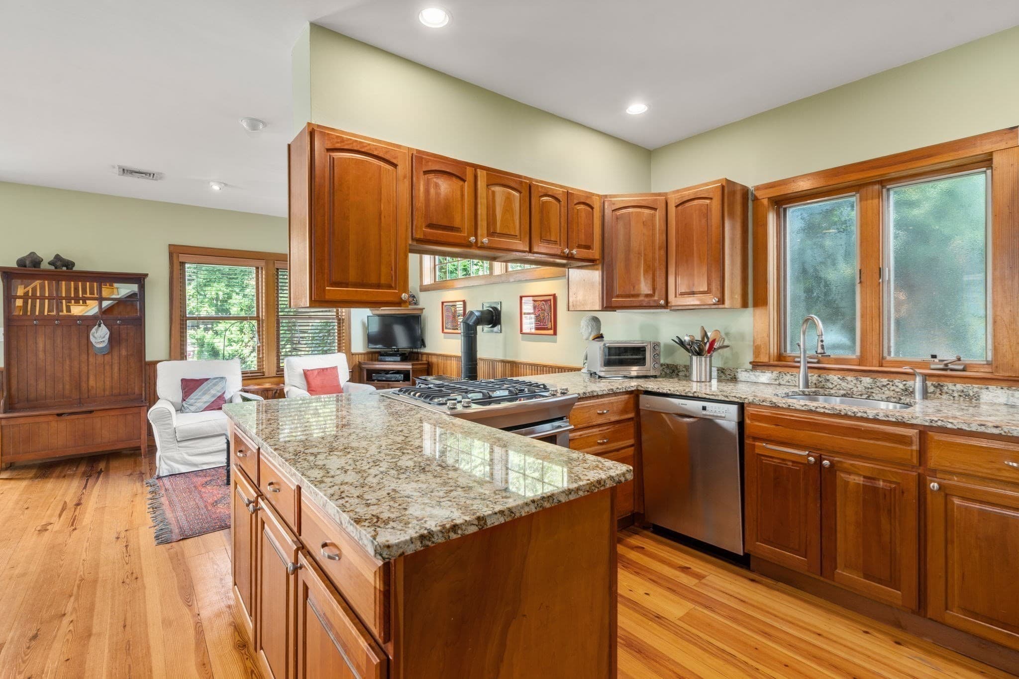 Condominium at 10 Symmes Street # 4, Boston MA 02131, Boston, photo 8 of 22