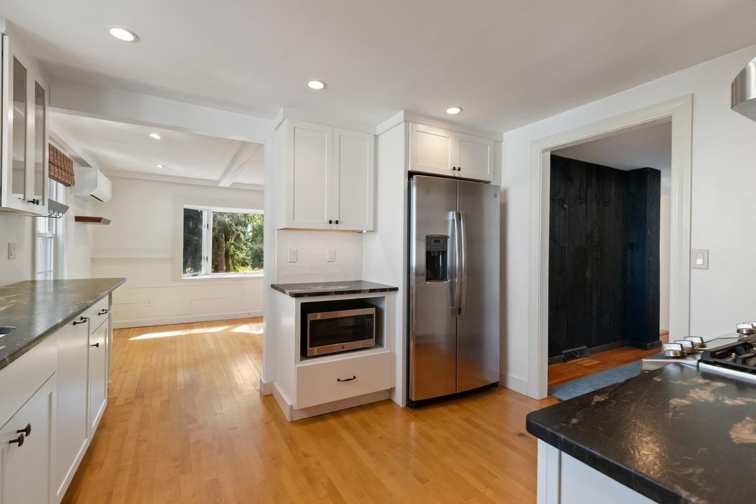 Single Family Residence at 6 6th Street, Ipswich MA 01938, Ipswich, photo 12 of 38
