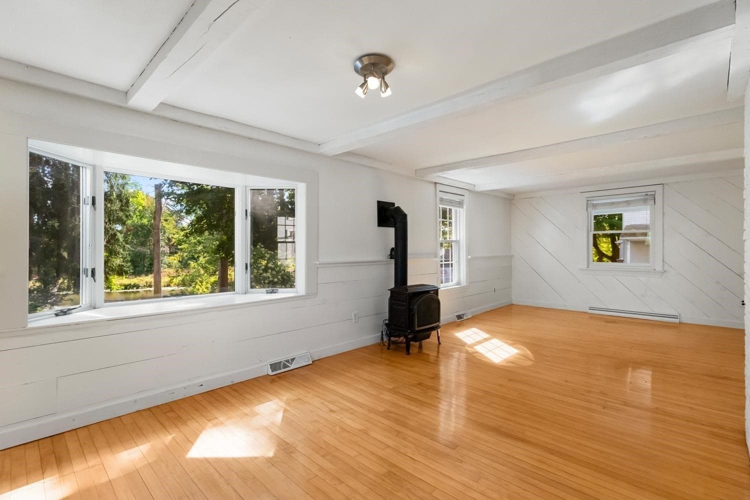 Single Family Residence at 6 6th Street, Ipswich MA 01938, Ipswich, photo 15 of 38