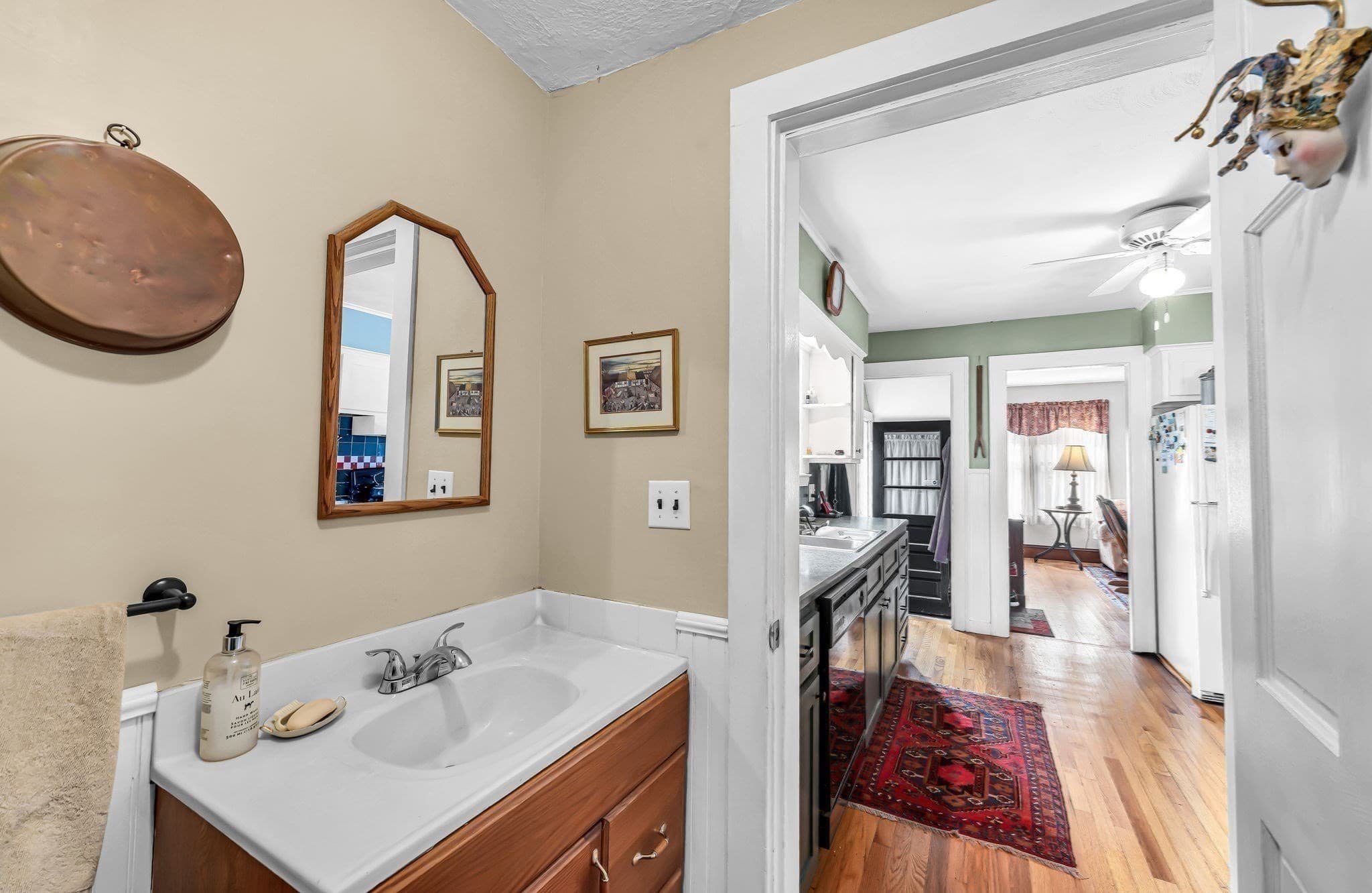 Single Family Residence at 793 Allen St, Springfield MA 01118, Springfield, photo 36 of 41