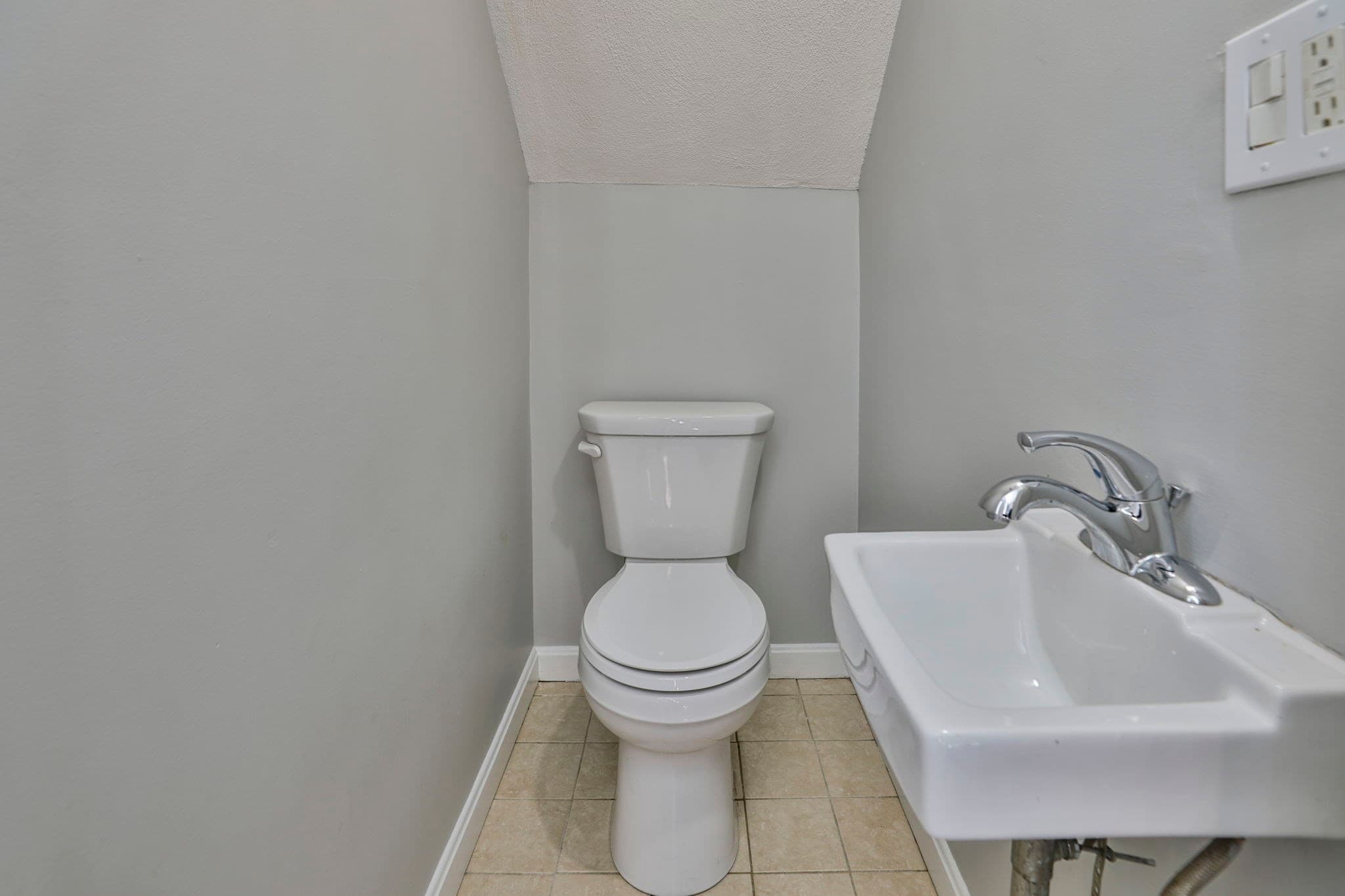 2 Family - 2 Units Up/Down at 54 Green Street, Malden MA 02148, Malden, photo 25 of 39