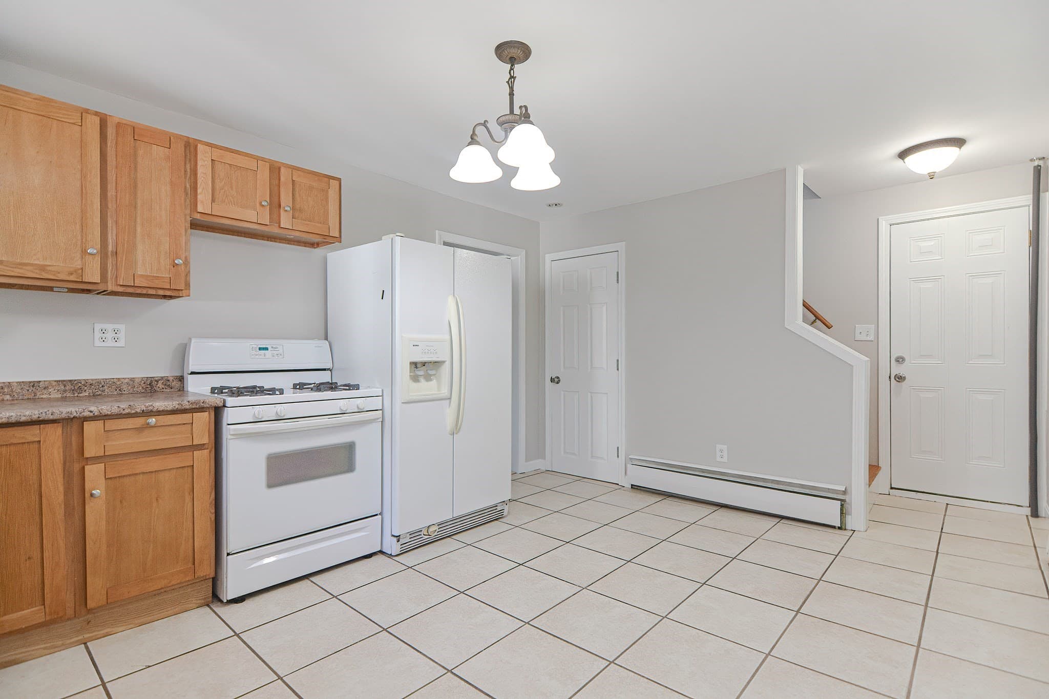 4 Family at 147- 1/2 Oak St, Clinton MA 01510, Clinton, photo 6 of 42