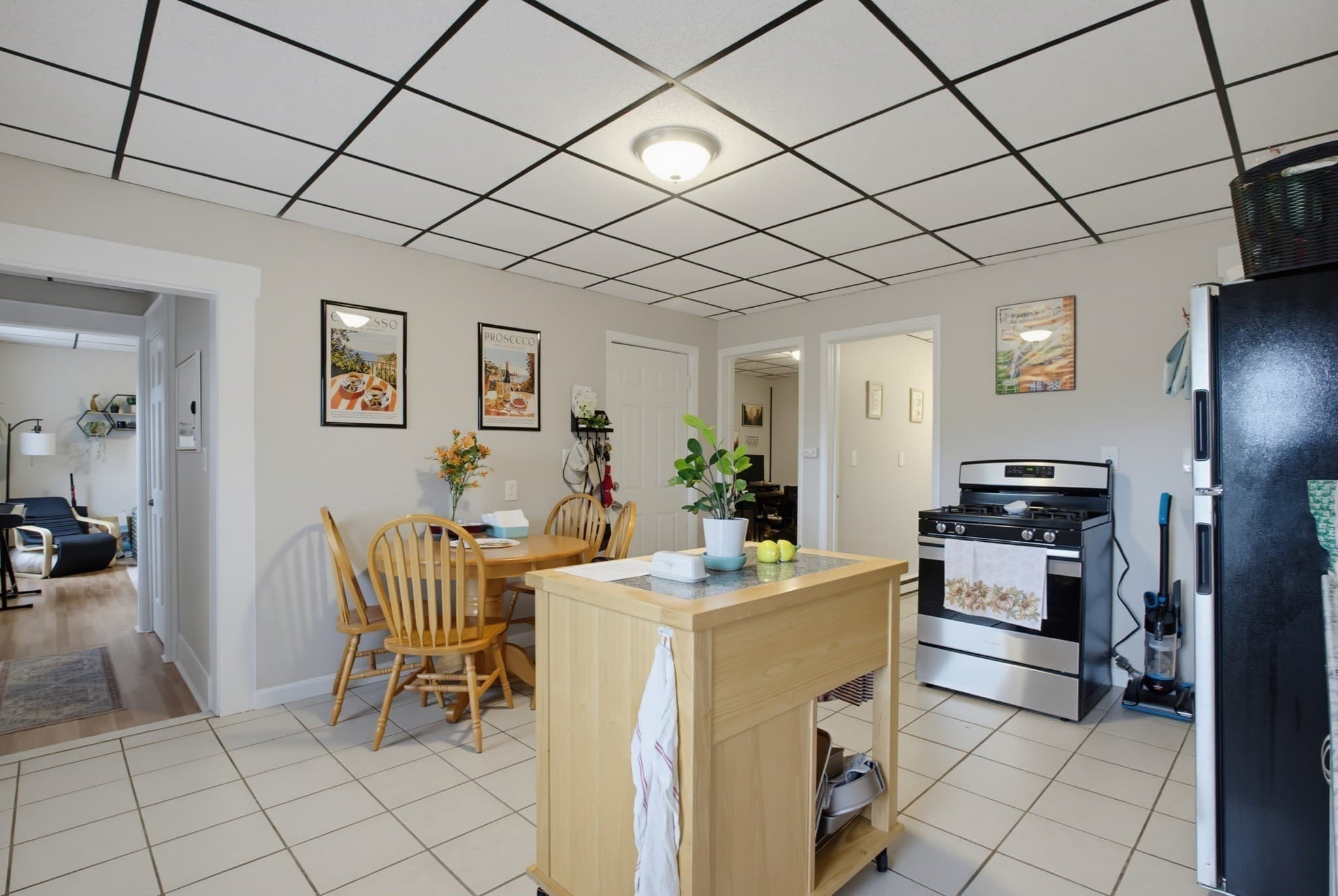 4 Family at 147- 1/2 Oak St, Clinton MA 01510, Clinton, photo 20 of 42