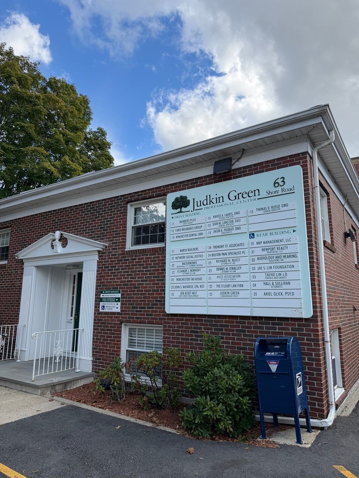 63 Shore Rd # 12, Winchester MA 01890