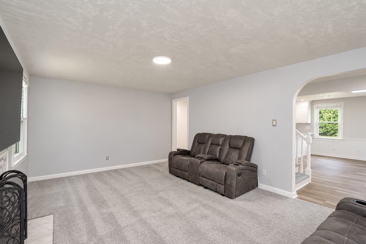 Single Family Residence at 176 Meadow St, Westfield MA 01085, Westfield, photo 13 of 42