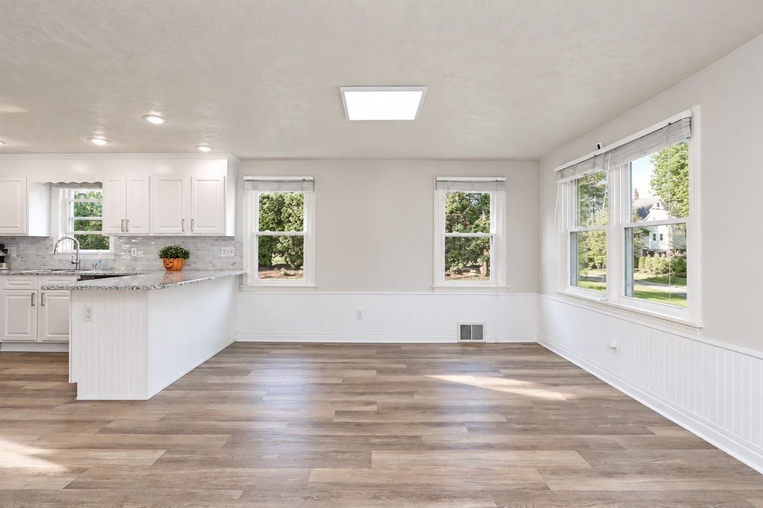 Single Family Residence at 176 Meadow St, Westfield MA 01085, Westfield, photo 10 of 42