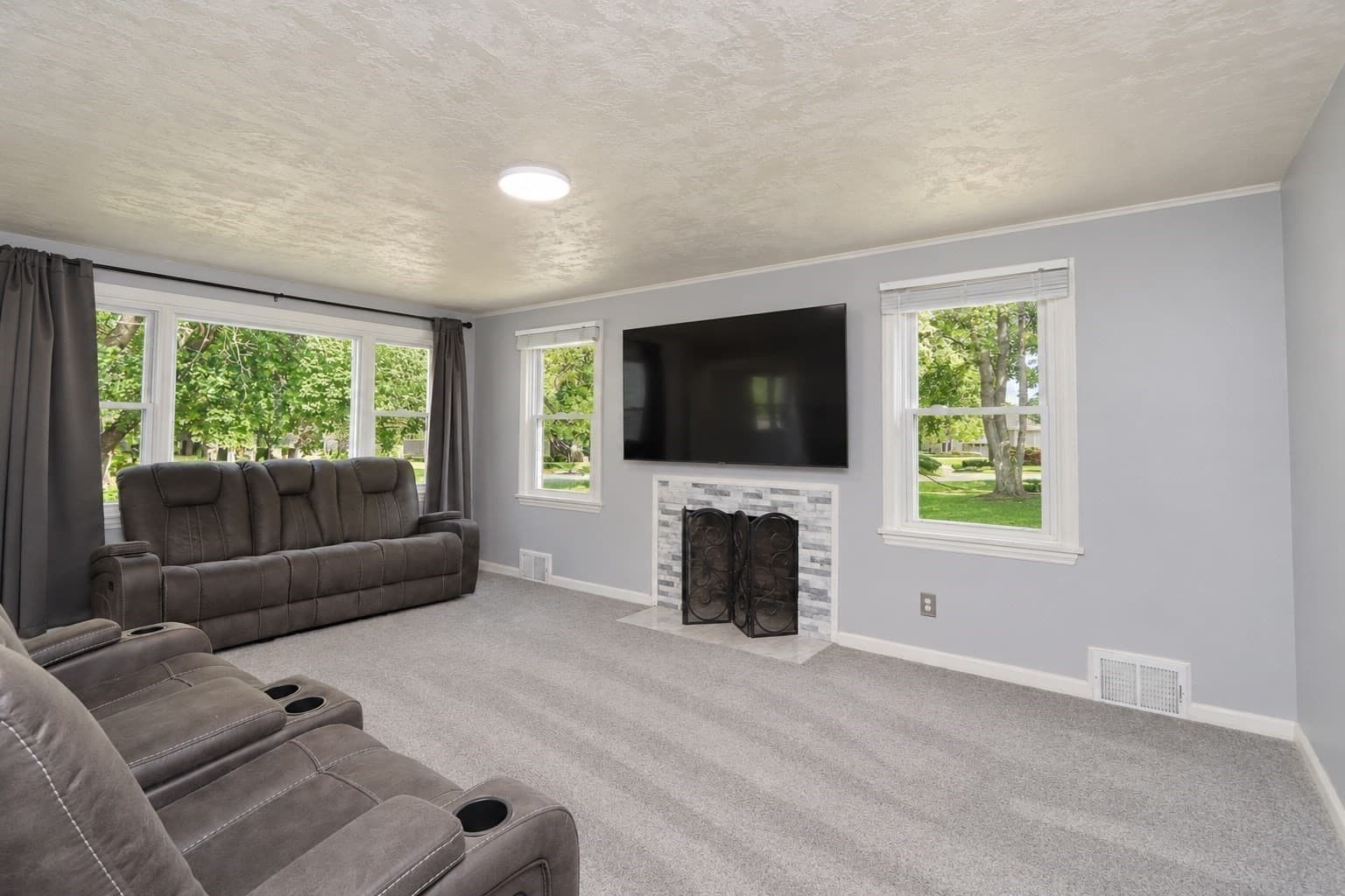 Single Family Residence at 176 Meadow St, Westfield MA 01085, Westfield, photo 14 of 42