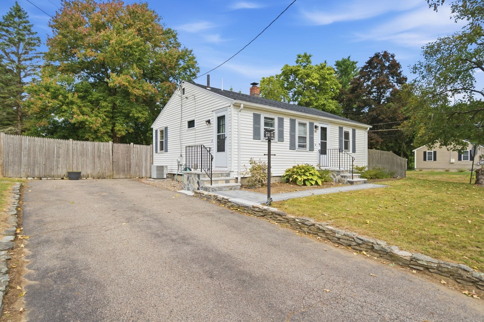 29 Dunn Ave, Wrentham MA 02093