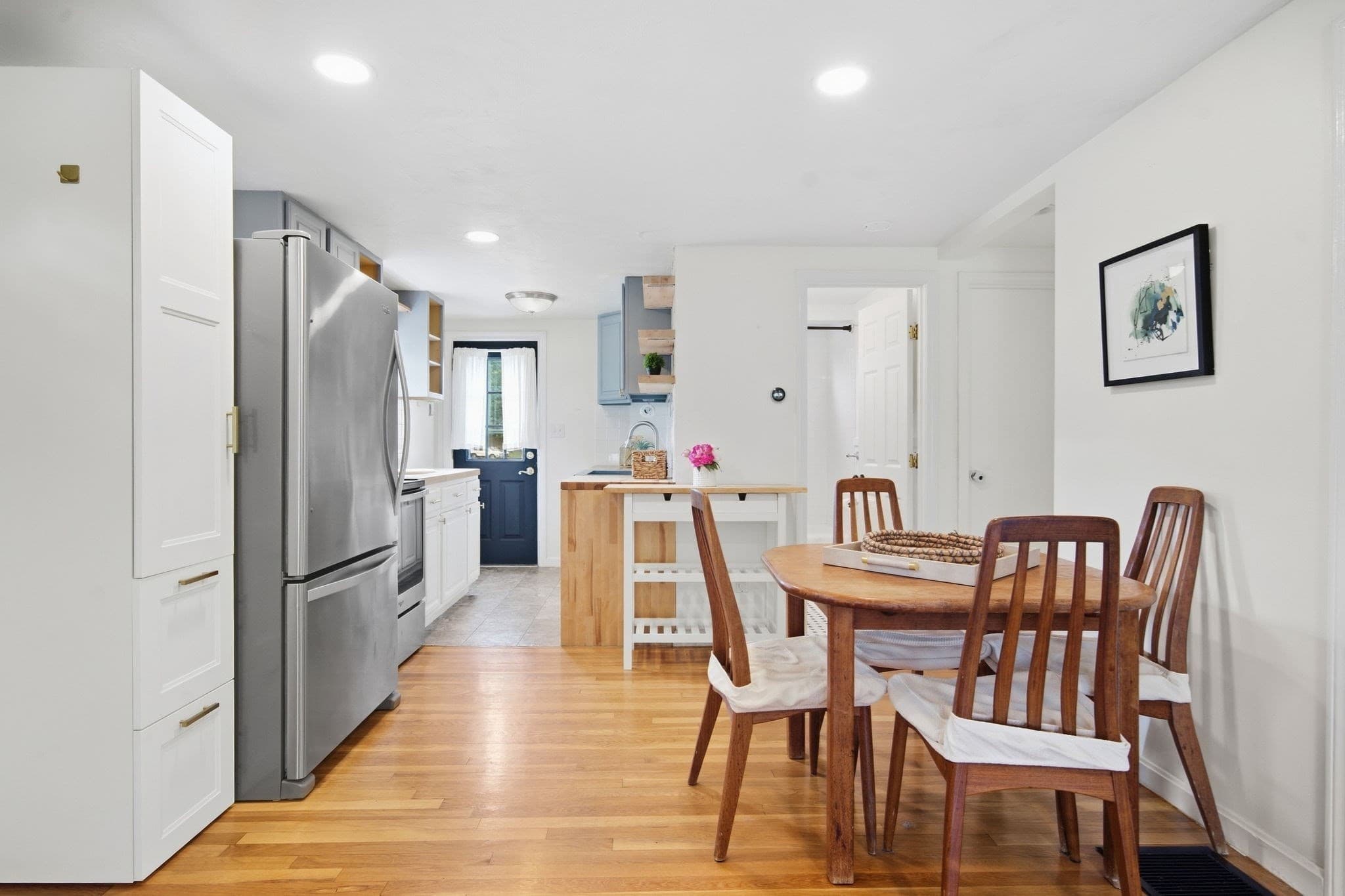 Single Family Residence at 29 Dunn Ave, Wrentham MA 02093, Wrentham, photo 5 of 18