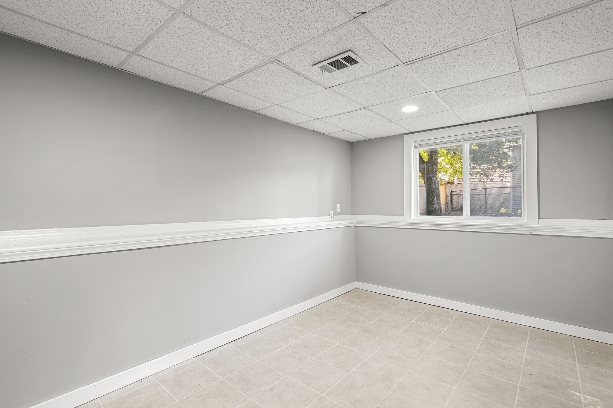 Multi Family at 461 Bridge Street, Weymouth MA 02191, Weymouth, photo 33 of 42