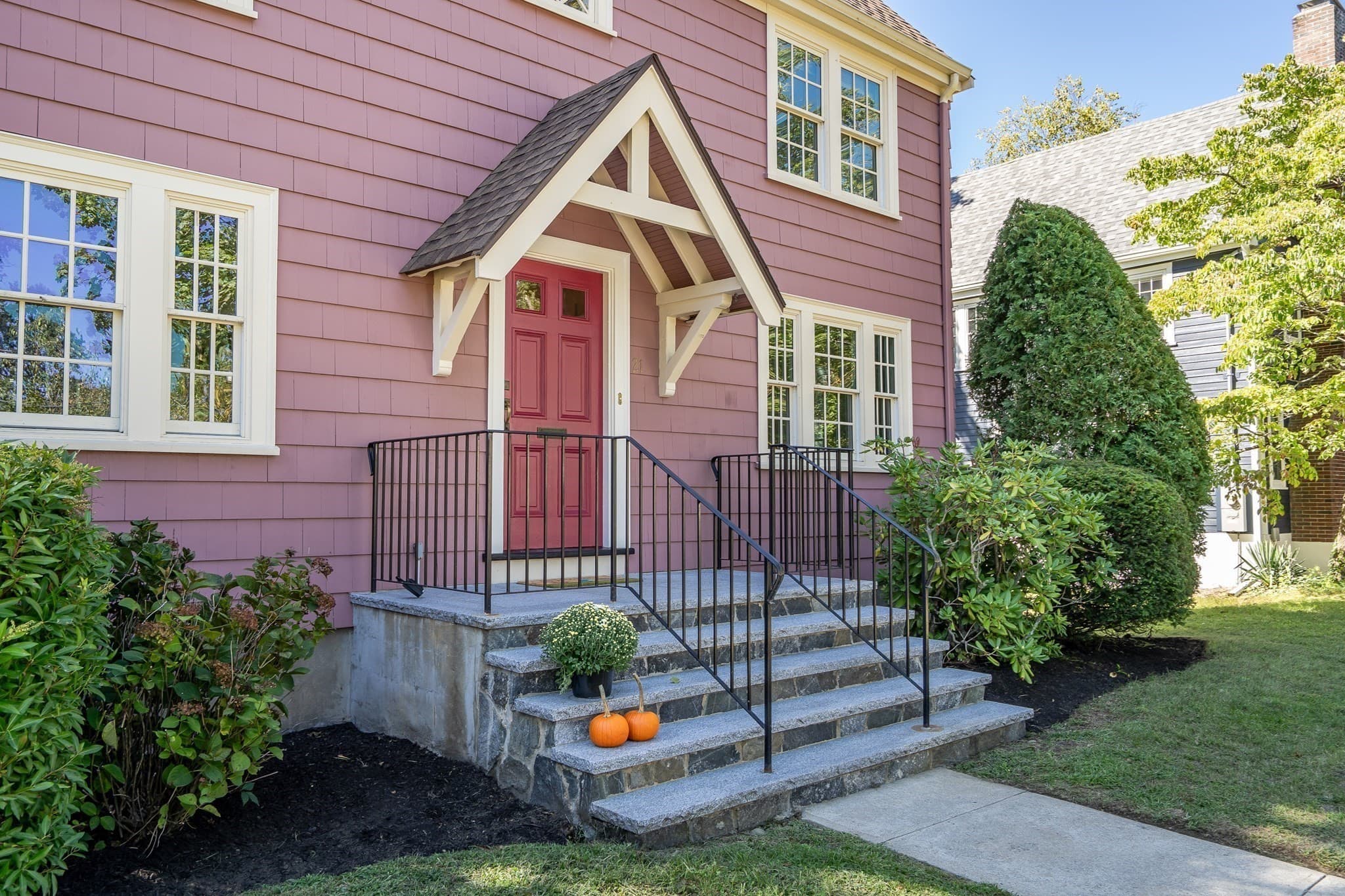 Single Family Residence at 21 Allen Ave, Newton MA 02468, Newton, photo 2 of 28