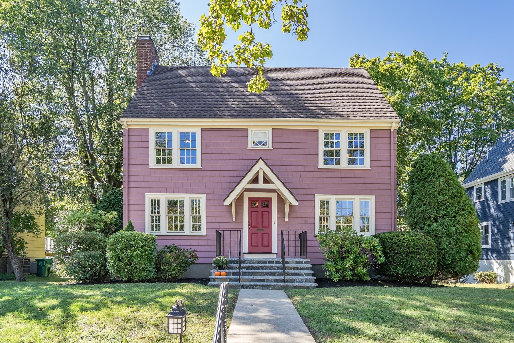 21 Allen Ave, Newton MA 02468