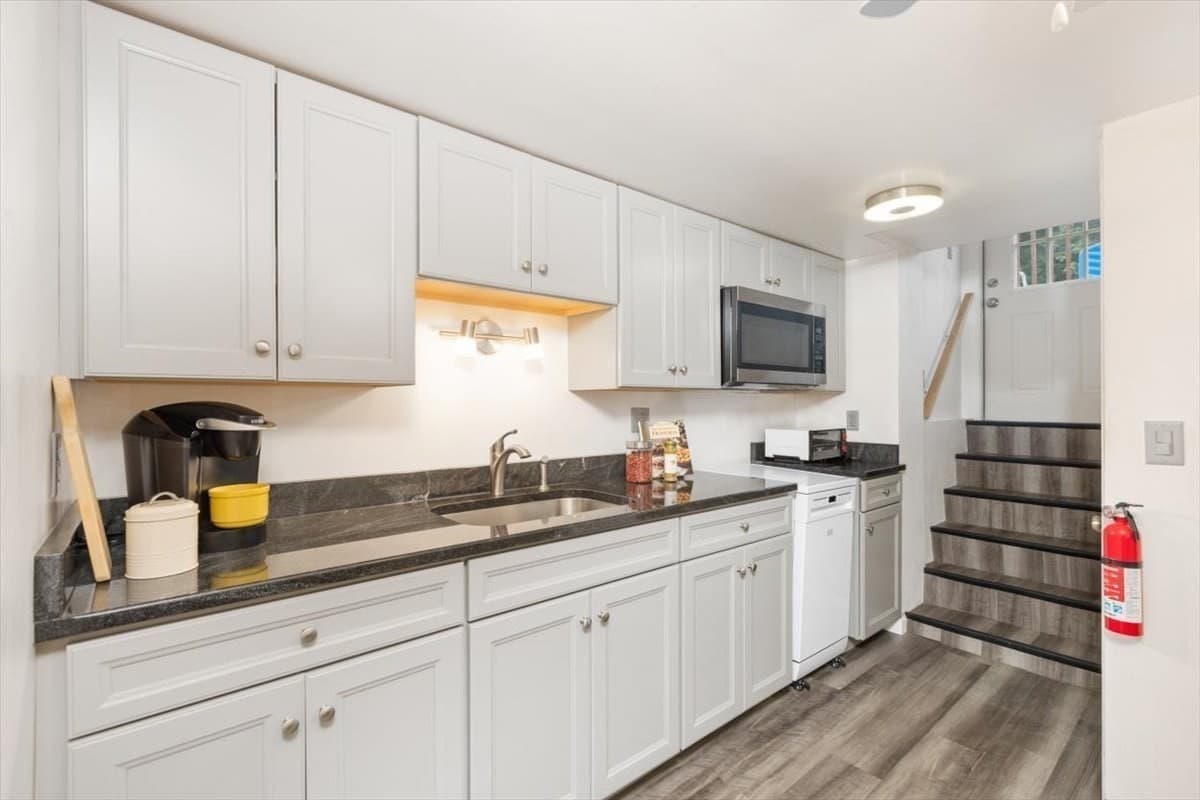 Single Family Residence at 238 Beech St, Tewksbury MA 01876, Tewksbury, photo 32 of 38