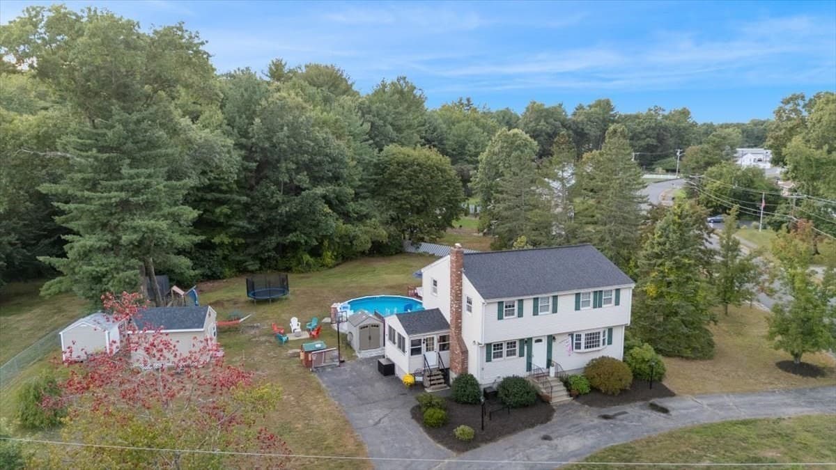 238 Beech St, Tewksbury MA 01876