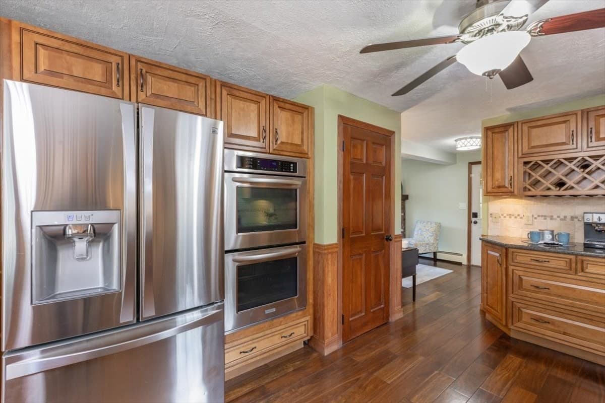 Single Family Residence at 238 Beech St, Tewksbury MA 01876, Tewksbury, photo 14 of 38