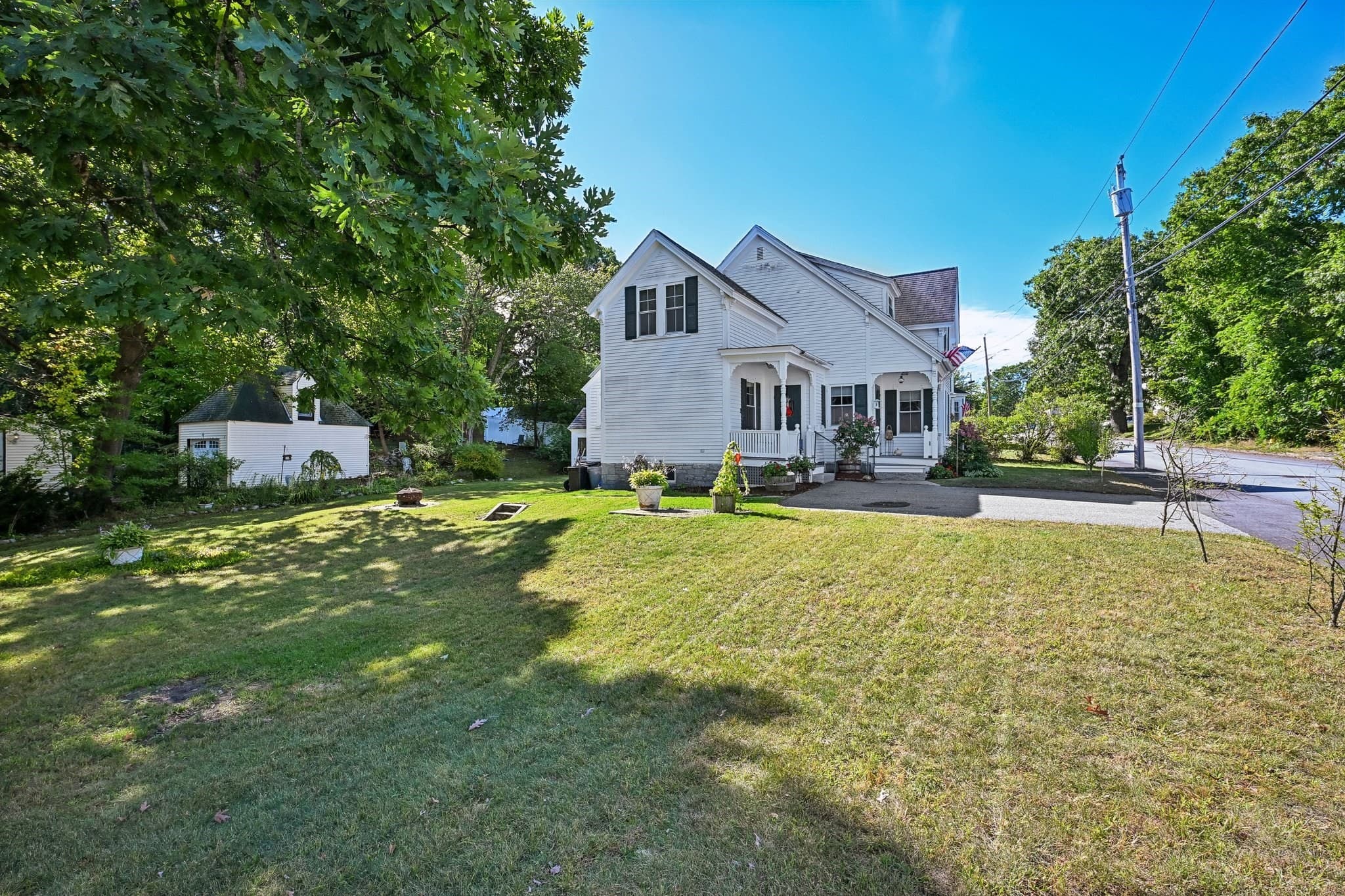Single Family Residence at 18 Highland Ave, Chelmsford MA 01863, Chelmsford, photo 3 of 32