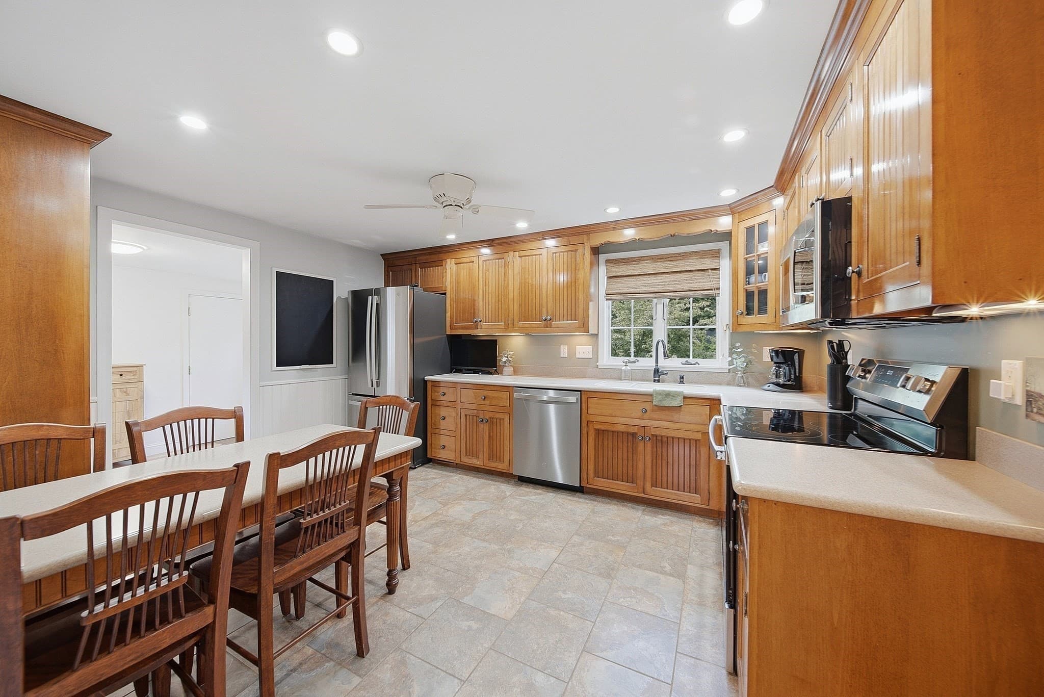 Single Family Residence at 80 Dodge Hill Rd, Sutton MA 01590, Sutton, photo 6 of 42