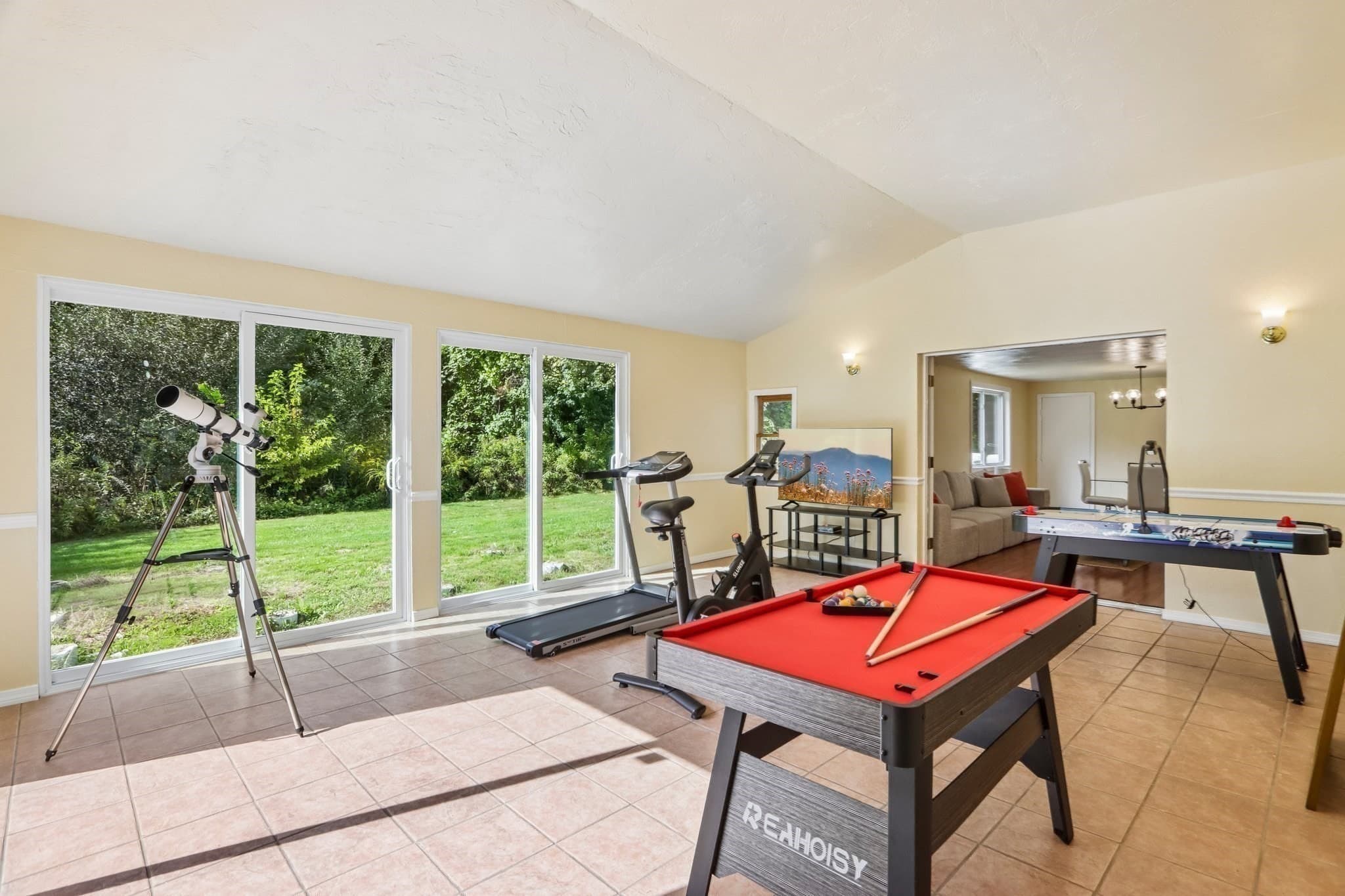 Single Family Residence at 31 Parham Rd, Tyngsborough MA 01879, Tyngsborough, photo 14 of 34