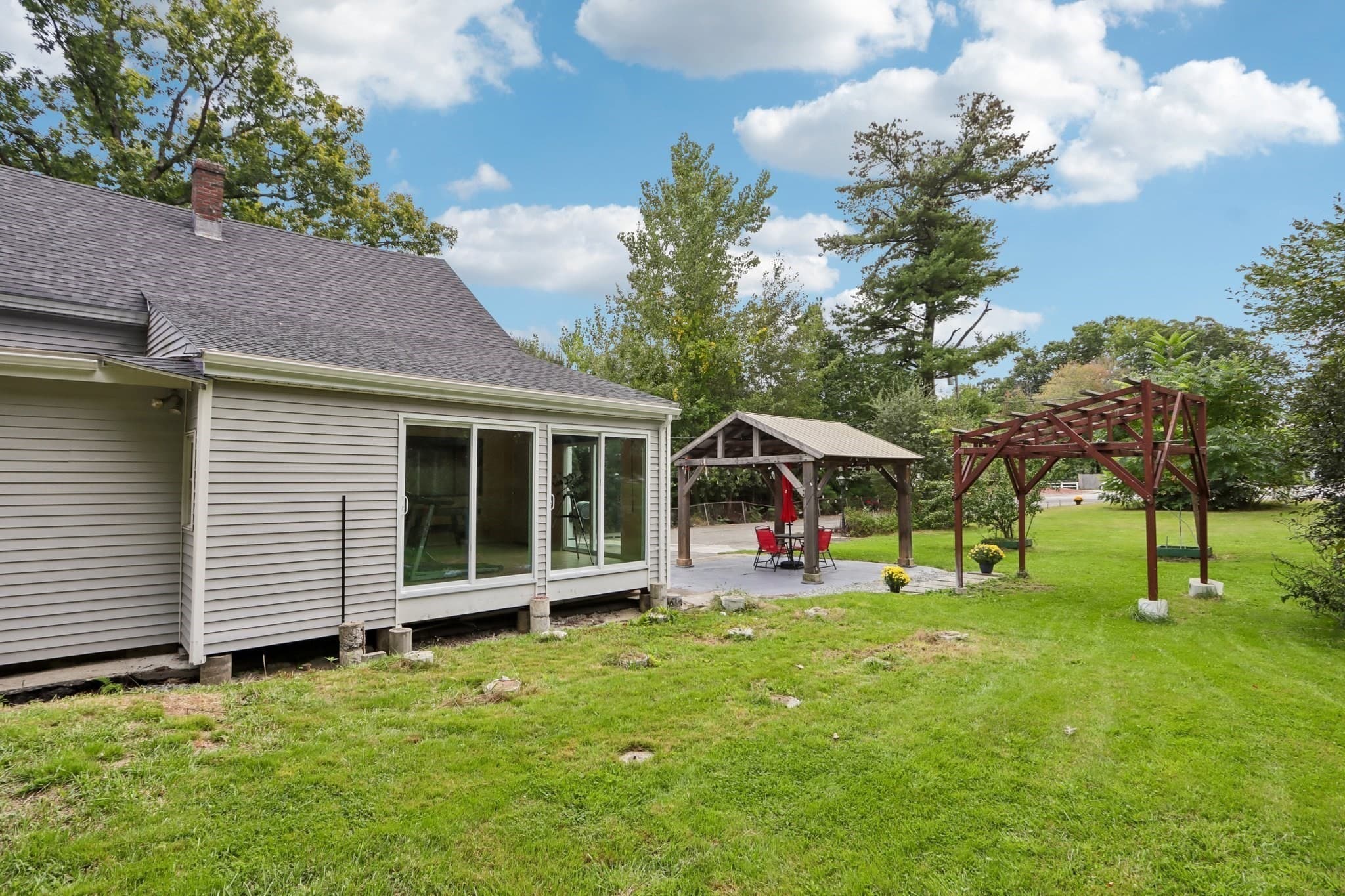 Single Family Residence at 31 Parham Rd, Tyngsborough MA 01879, Tyngsborough, photo 25 of 34