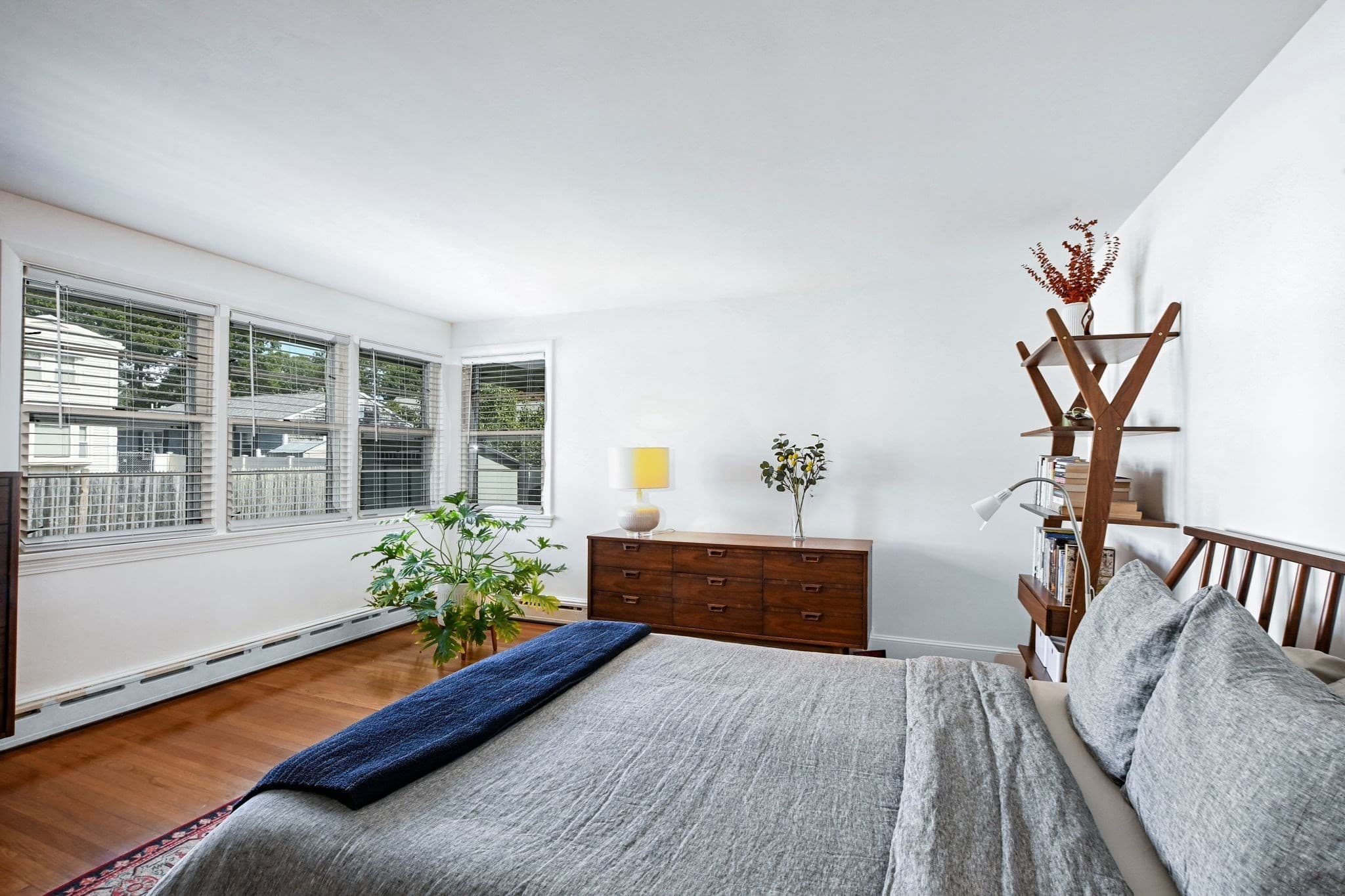 Single Family Residence at 15 Harding St, New Bedford MA 02740, New Bedford, photo 17 of 27