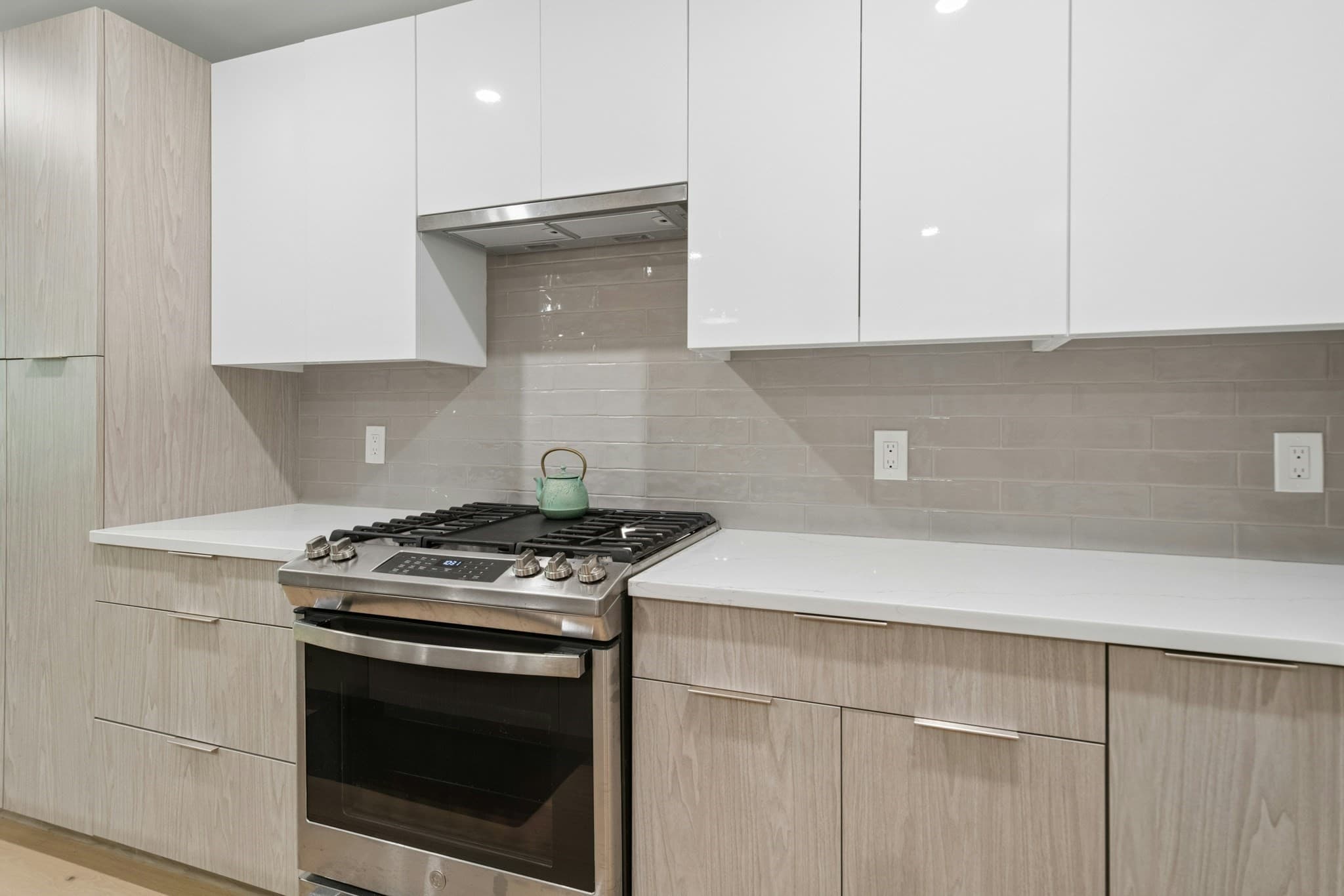 Condominium at 5205 Washington # 305, Boston MA 02132, Boston, photo 7 of 18