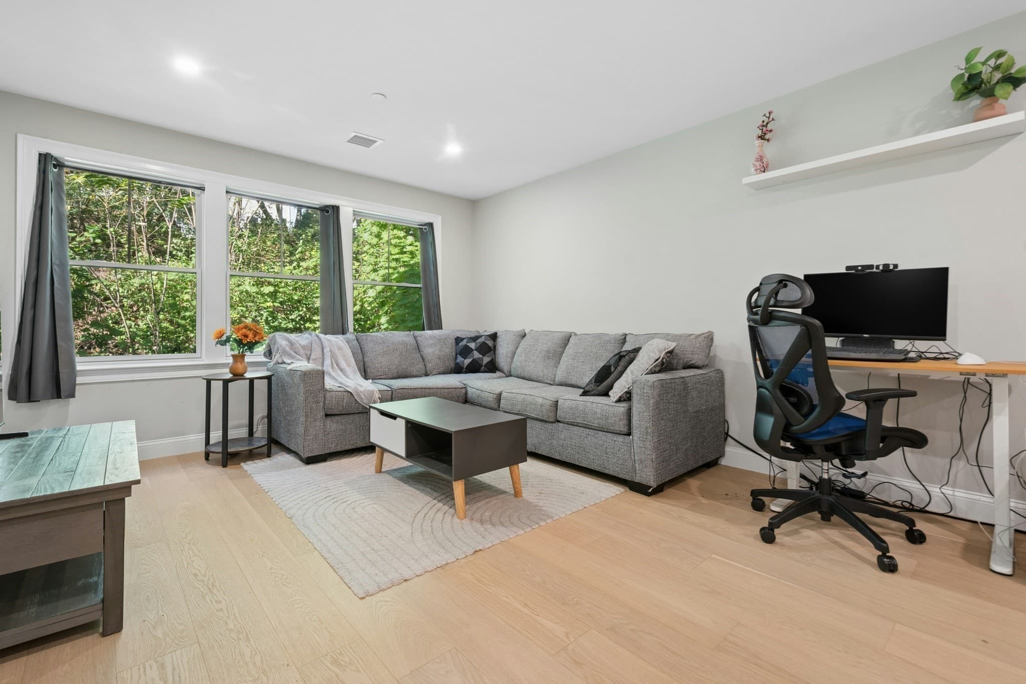 Condominium at 5205 Washington # 305, Boston MA 02132, Boston, photo 10 of 18