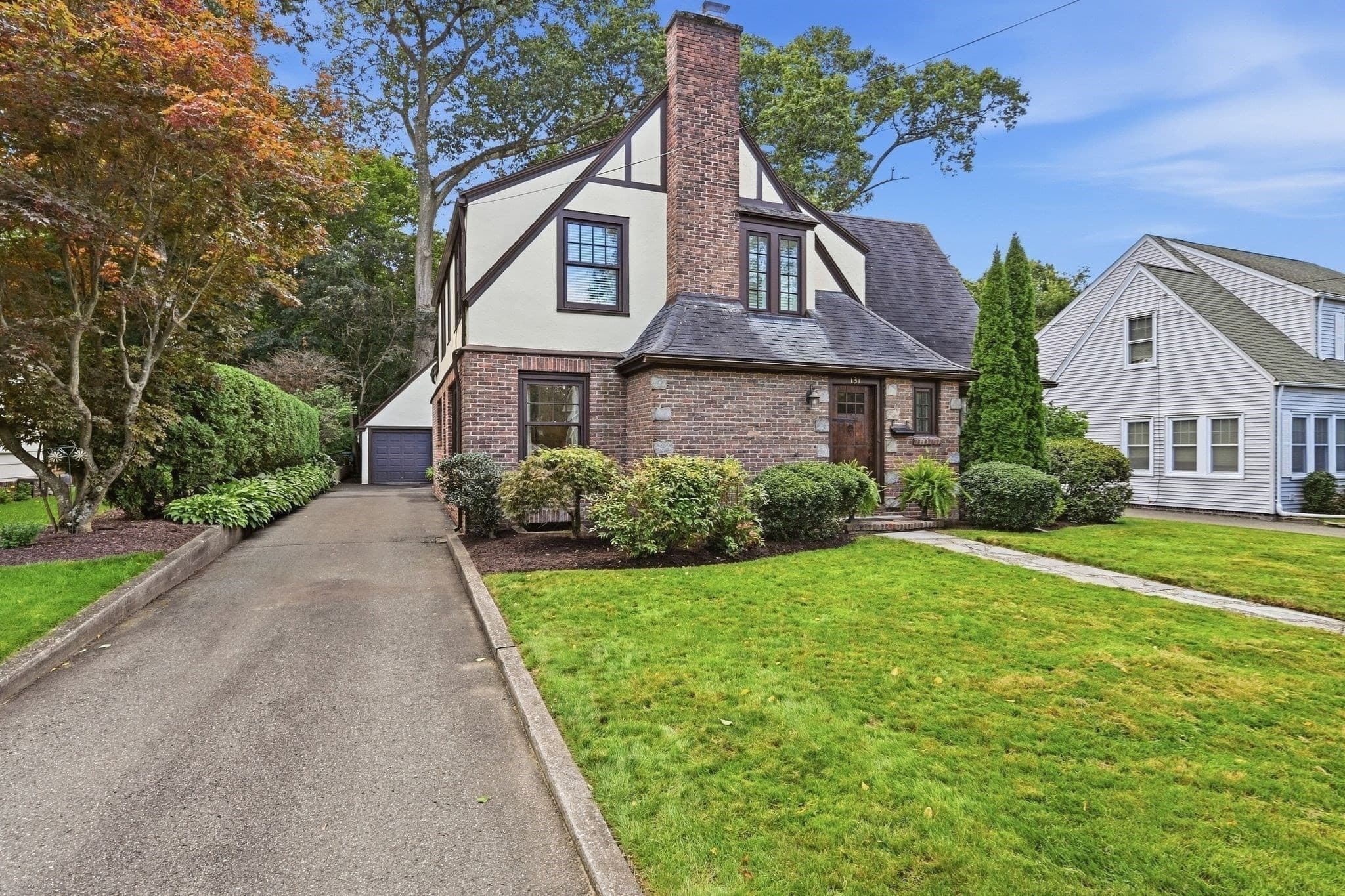 Single Family Residence at 131 Wenonah Rd, Longmeadow MA 01106, Longmeadow, photo 2 of 39