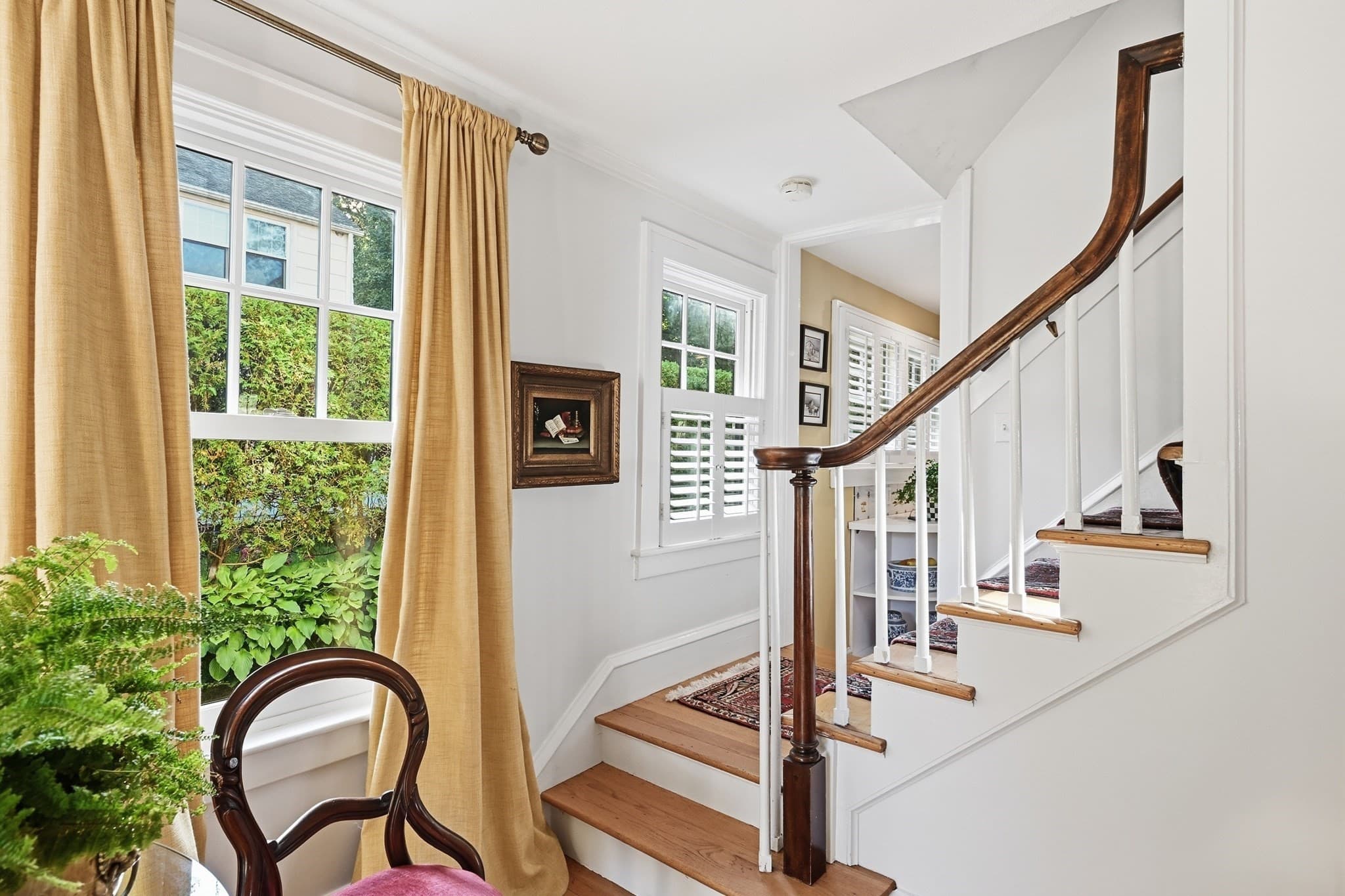 Single Family Residence at 131 Wenonah Rd, Longmeadow MA 01106, Longmeadow, photo 5 of 39