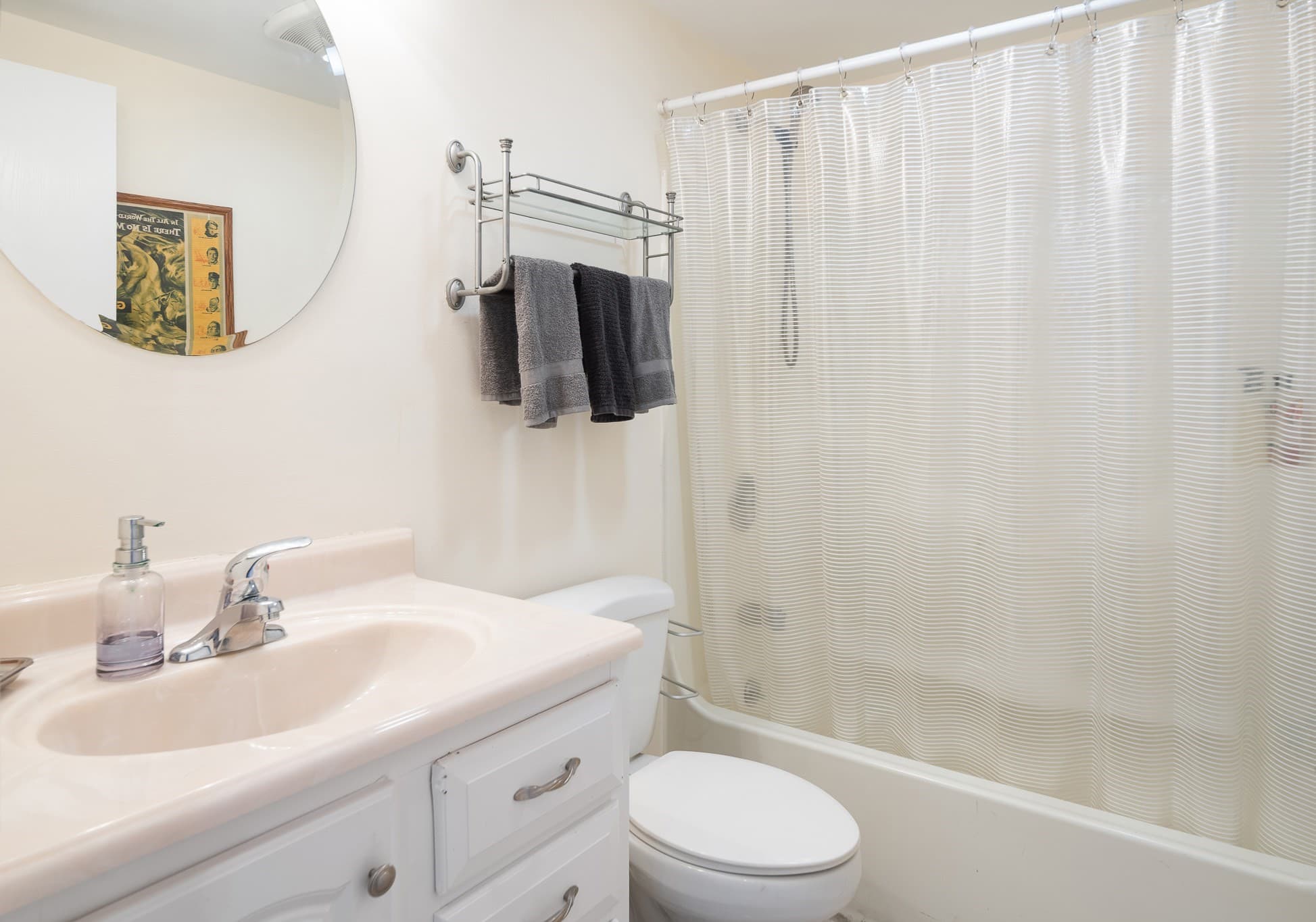 Condominium at 29 Pinecliff Road # 29, Boston MA 02132, Boston, photo 12 of 32