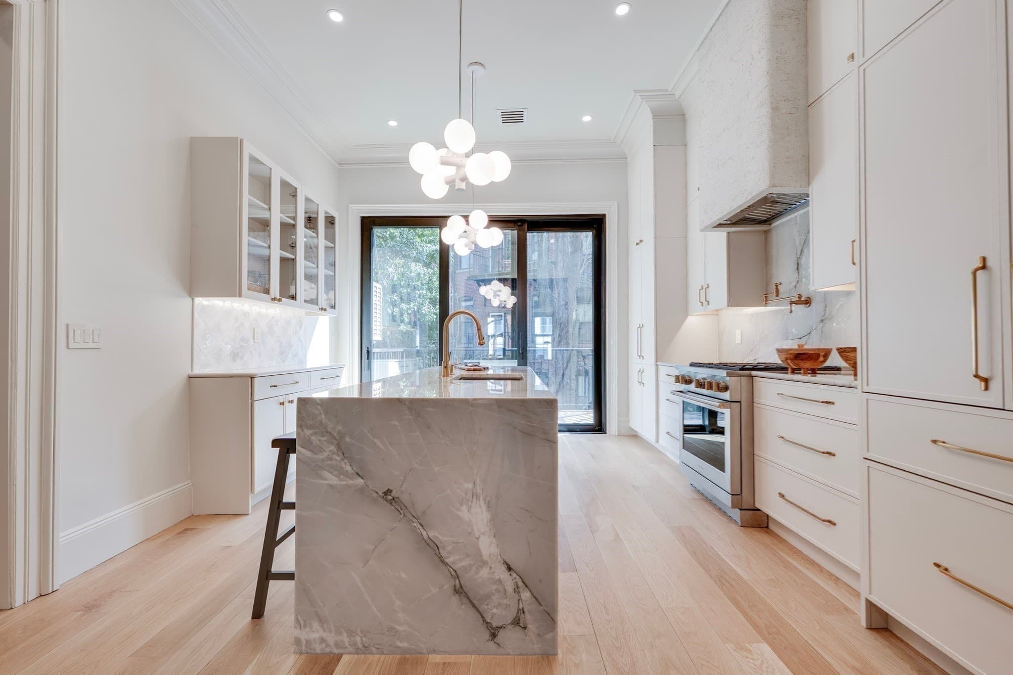 Condominium at 298 Columbus Ave # 3, Boston MA 02116, Boston, photo 5 of 33