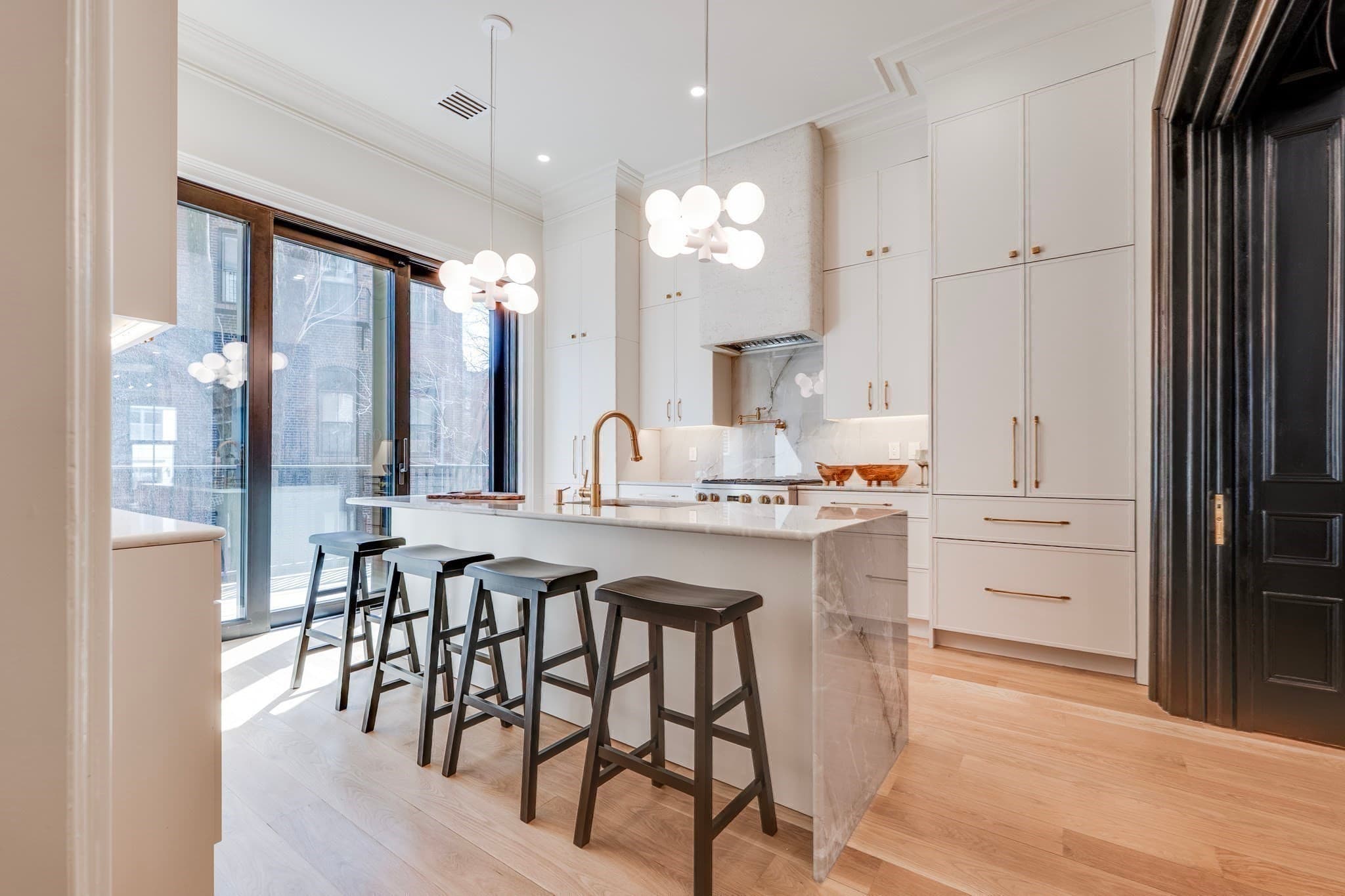 Condominium at 298 Columbus Ave # 3, Boston MA 02116, Boston, photo 9 of 33
