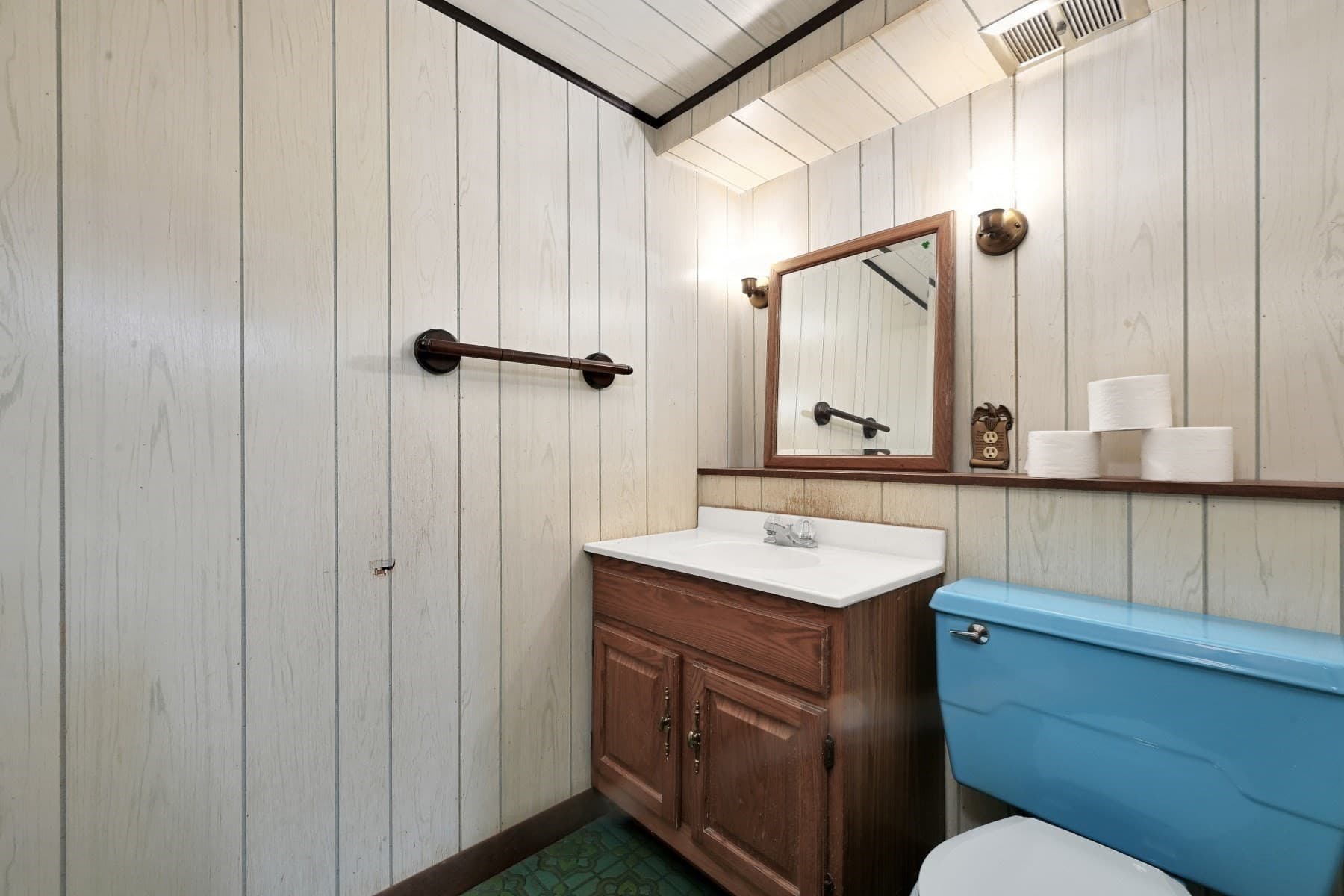 Single Family Residence at 132 Forest St, Weymouth MA 02190, Weymouth, photo 24 of 28