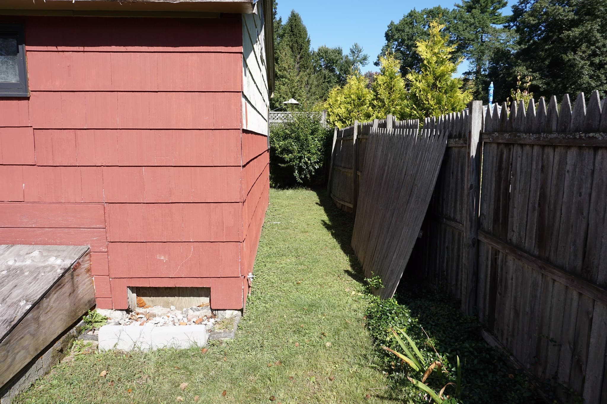 Single Family Residence at 59 Lake View Ave, West Brookfield MA 01585, West Brookfield, photo 6 of 17