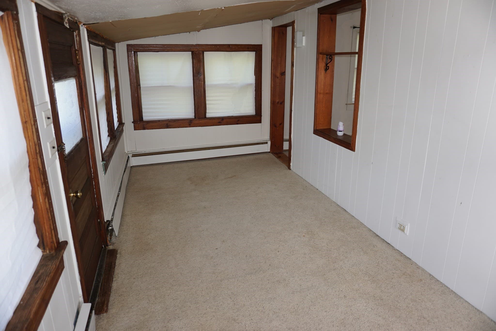 Single Family Residence at 59 Lake View Ave, West Brookfield MA 01585, West Brookfield, photo 7 of 17