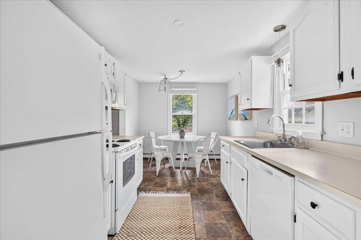Single Family Residence at 8 Craig St # 8, Plymouth MA 02360, Plymouth, photo 11 of 30